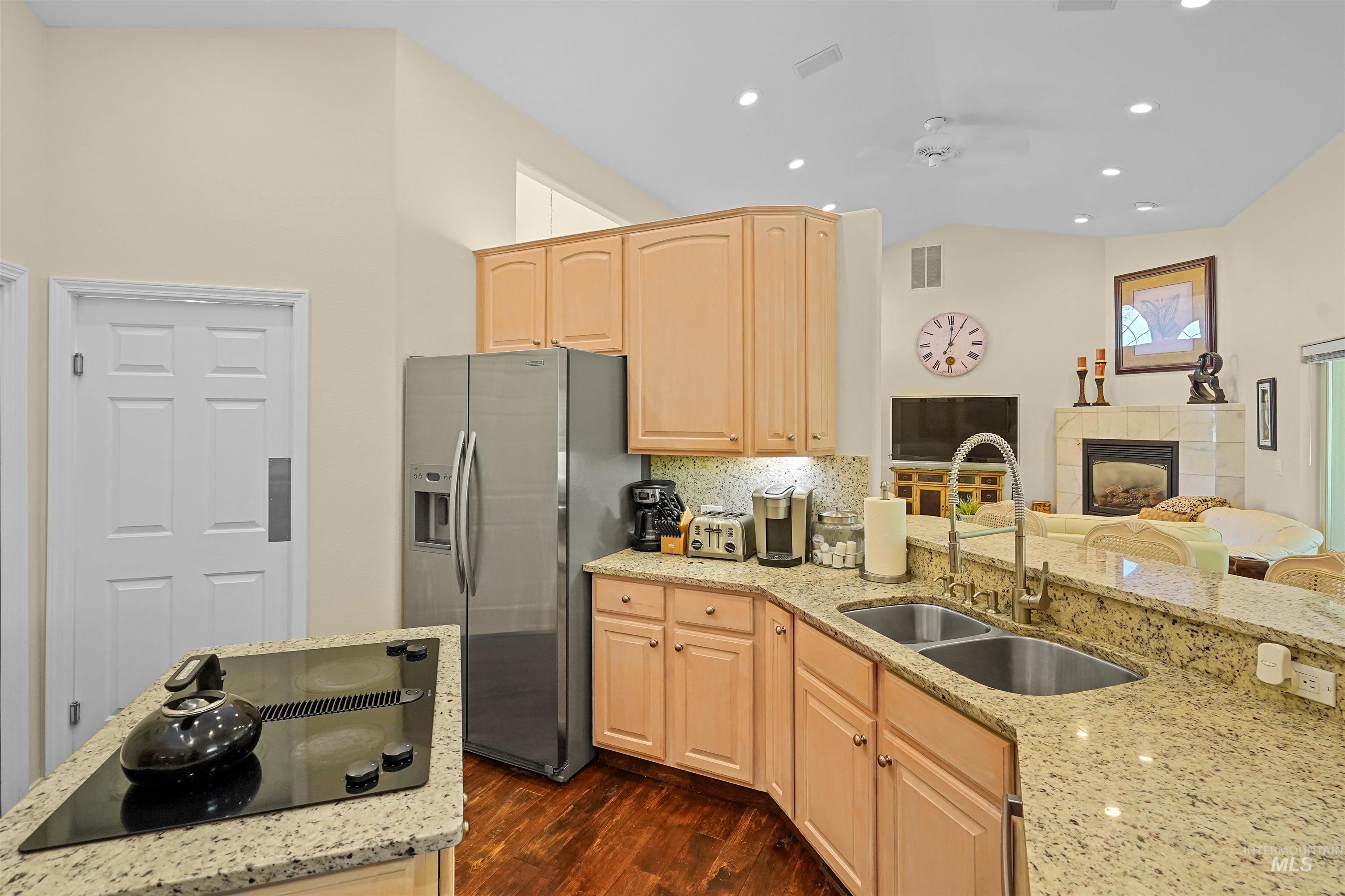 4 Granada Place Property Photo 8