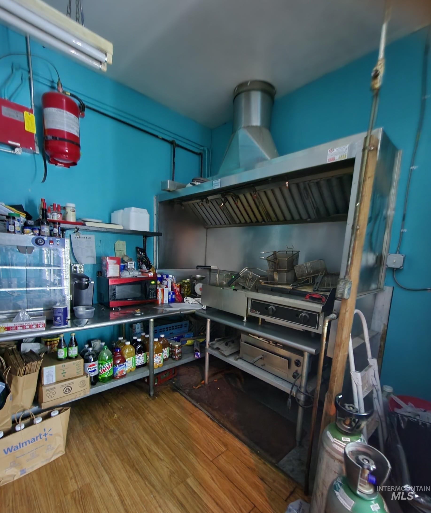170 W A Street Property Photo 18