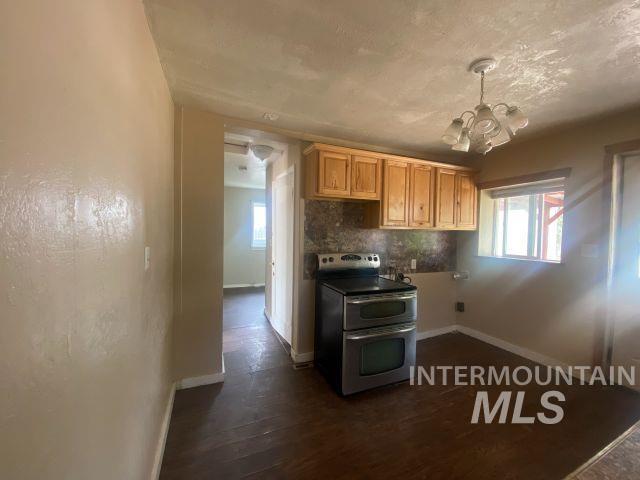 1431 Elizabeth Blvd Property Photo 4