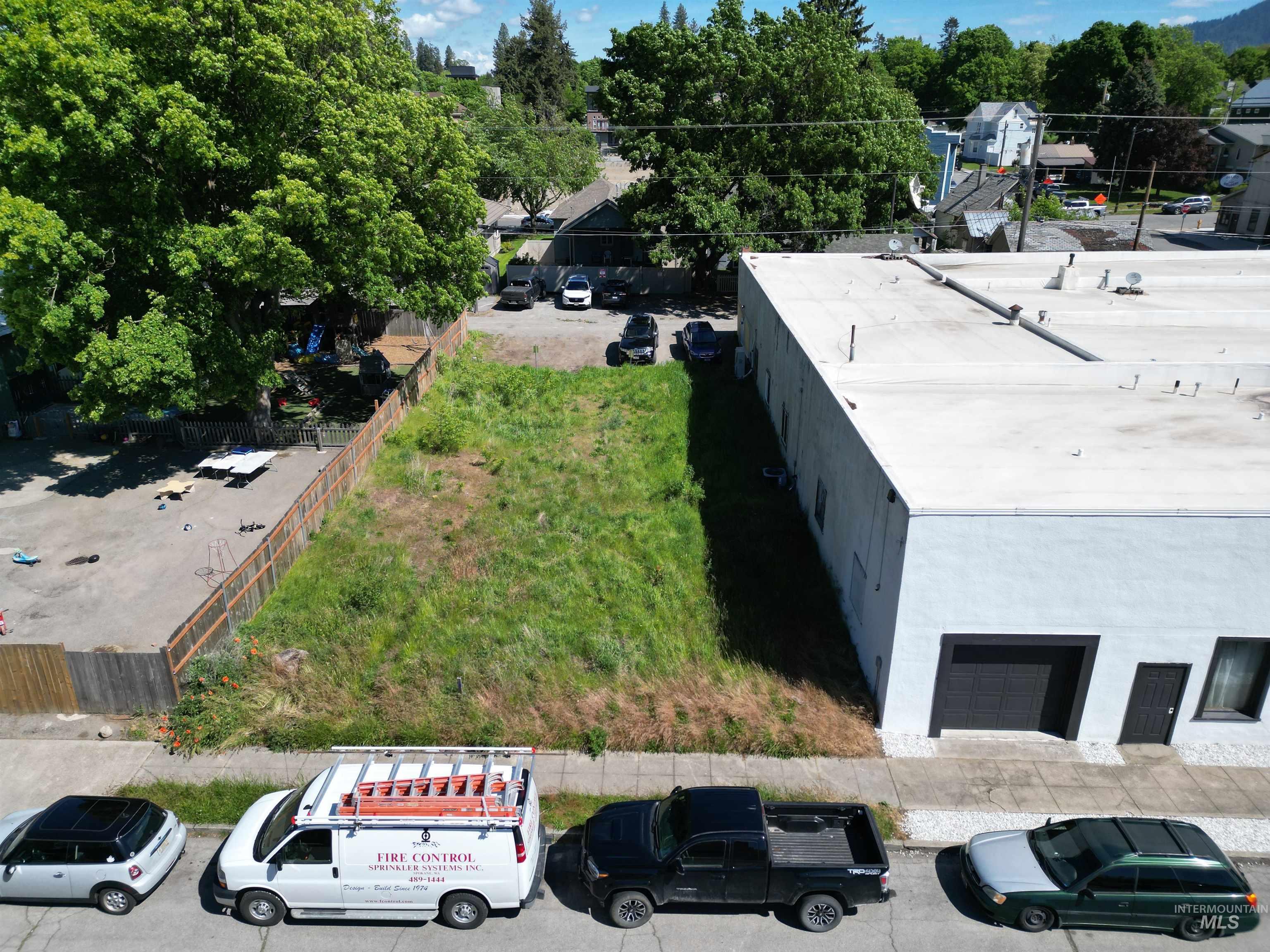 113 E Indiana Ave. Property Photo 6