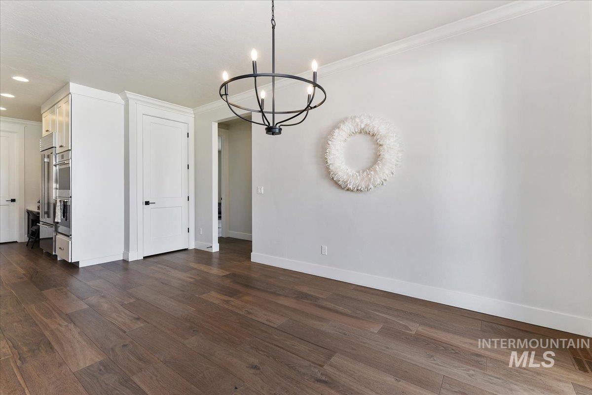 2173 N Burnam Pl Property Photo 8