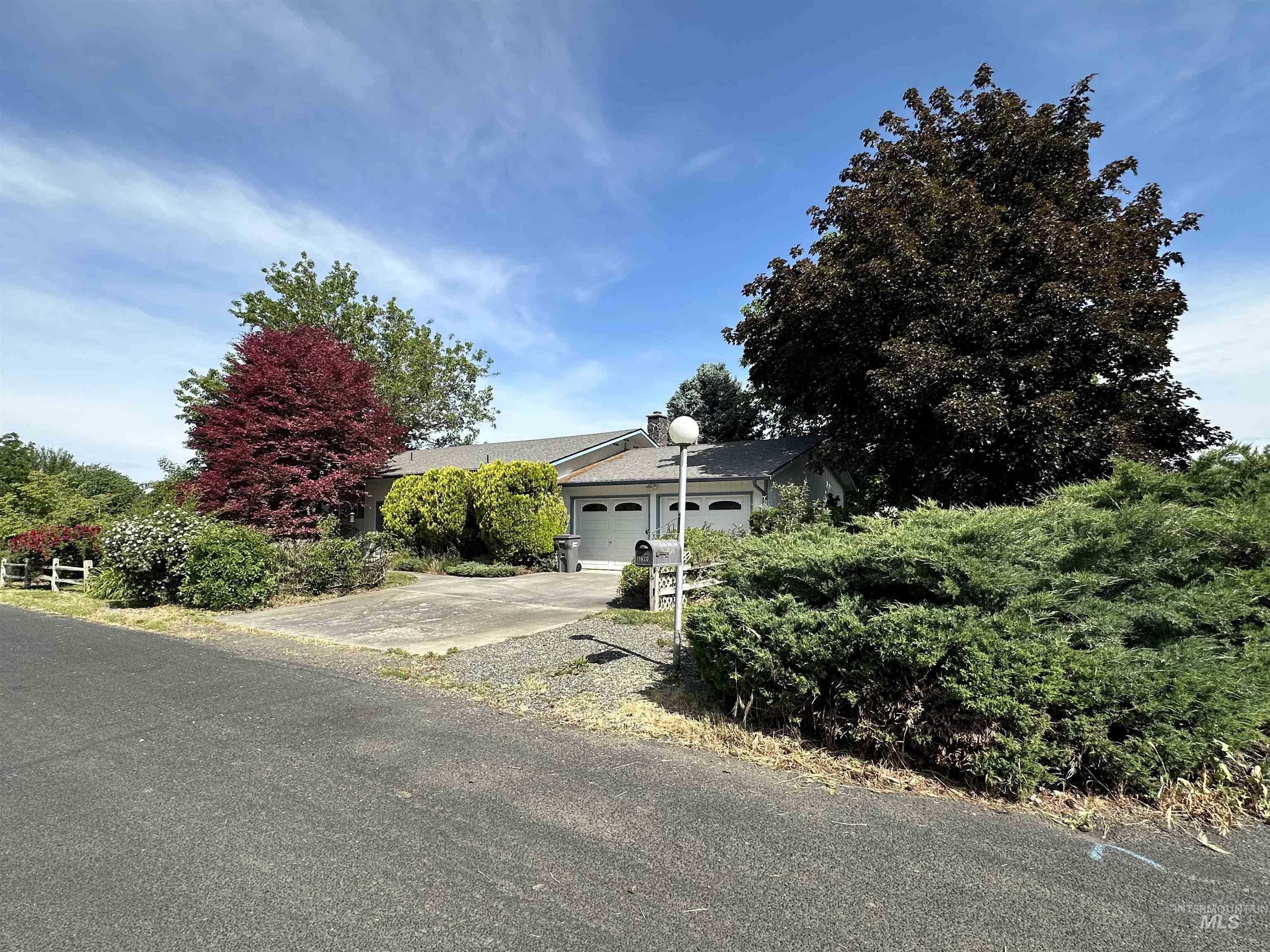 1620 6th Ave Property Photo 2