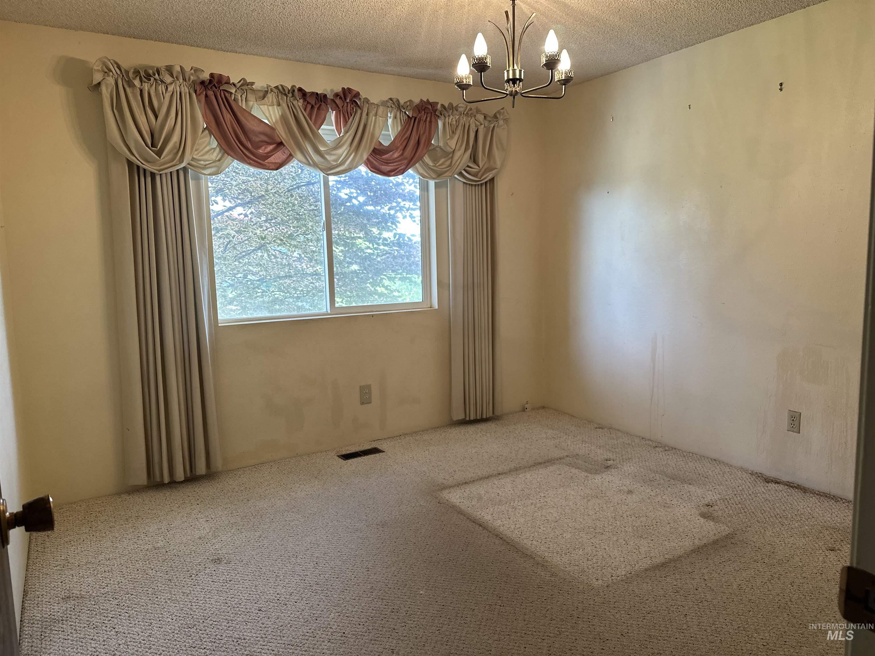 1620 6th Ave Property Photo 11