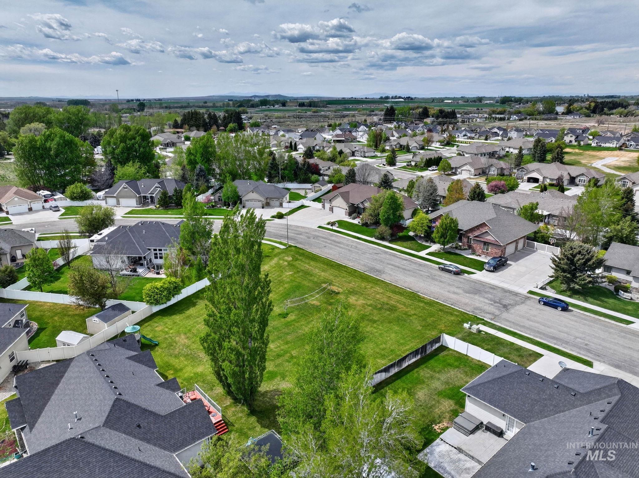 6114 Bay Hill Drive Property Photo 8