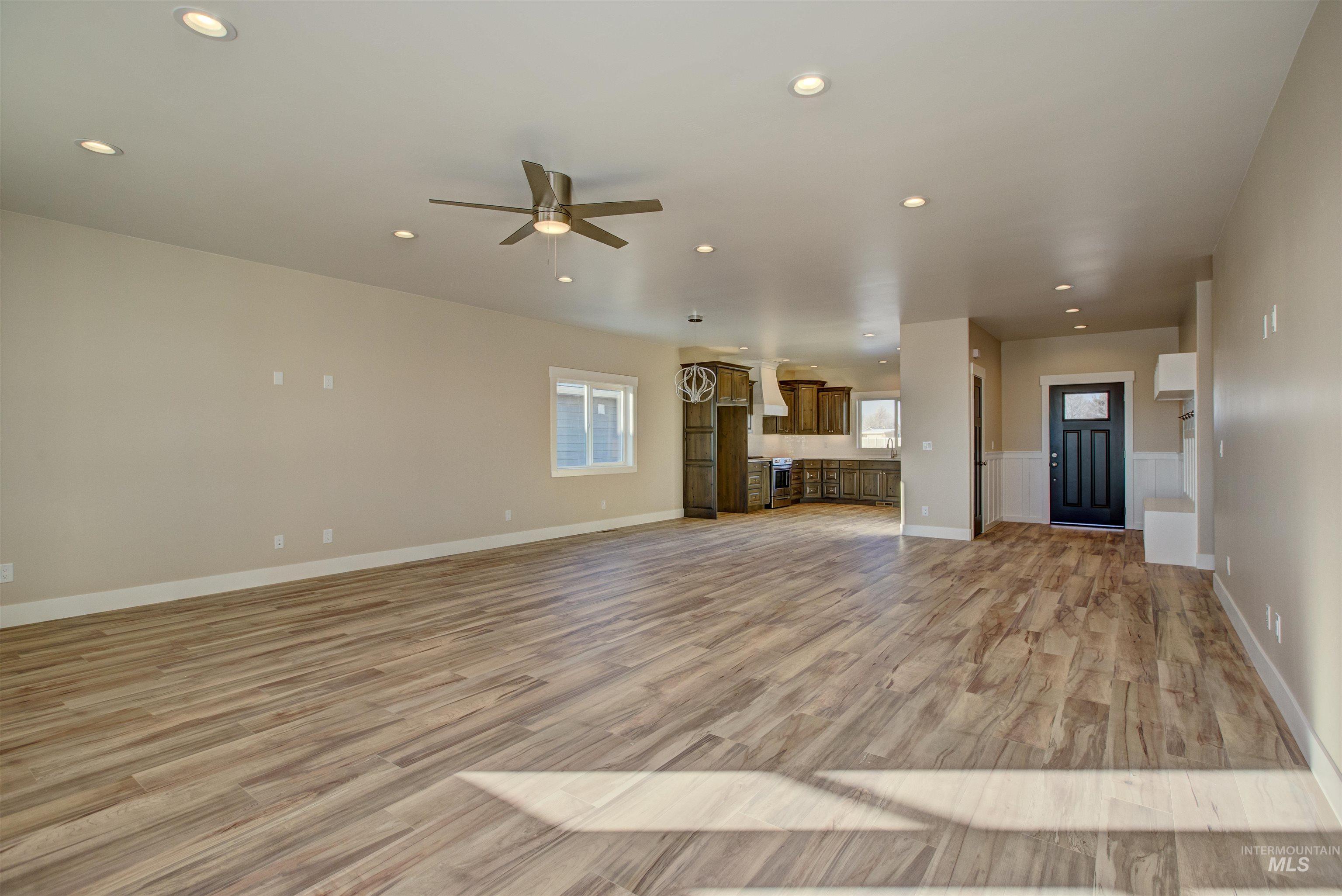 609 Cheri Court Property Photo 8