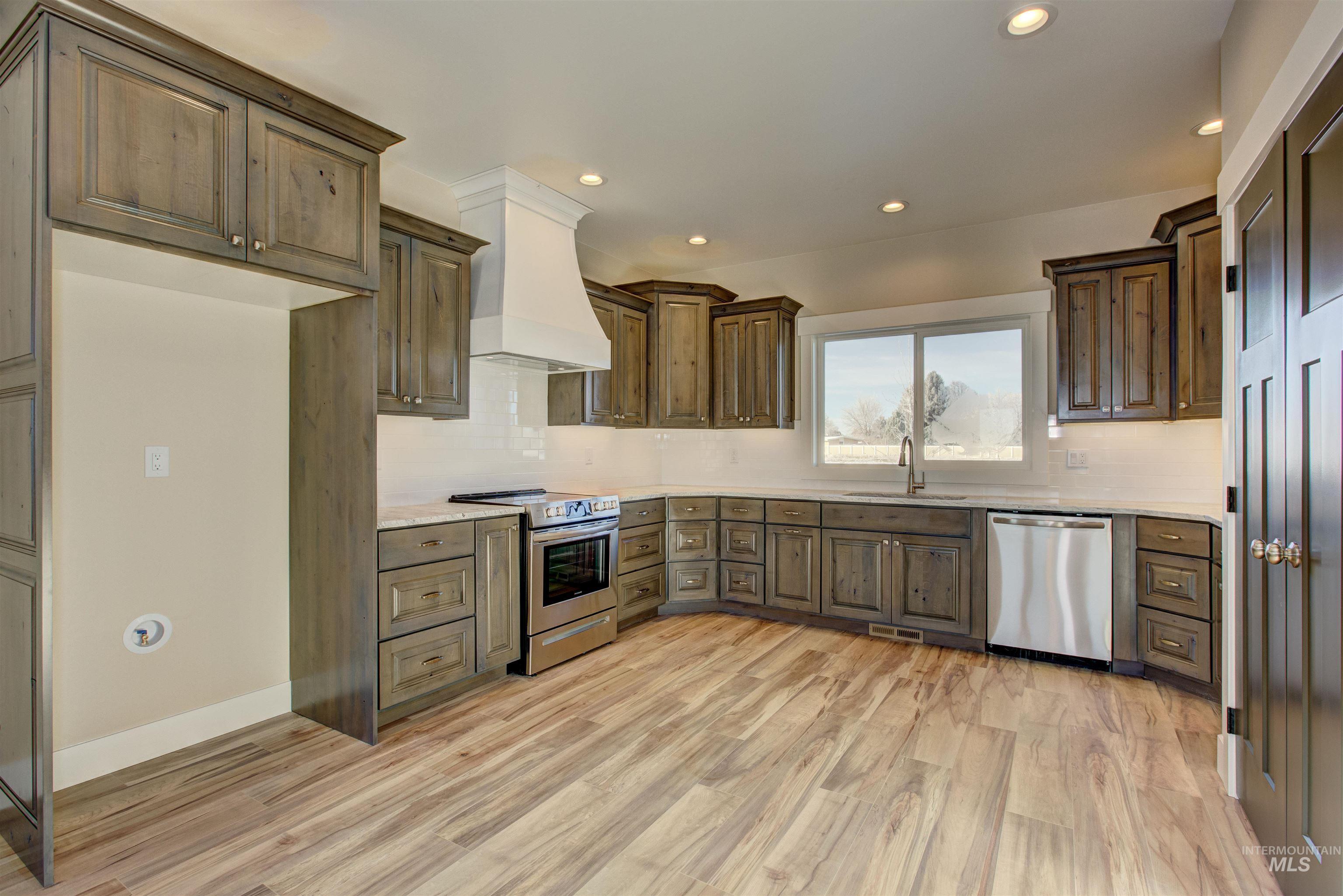 609 Cheri Court Property Photo 14