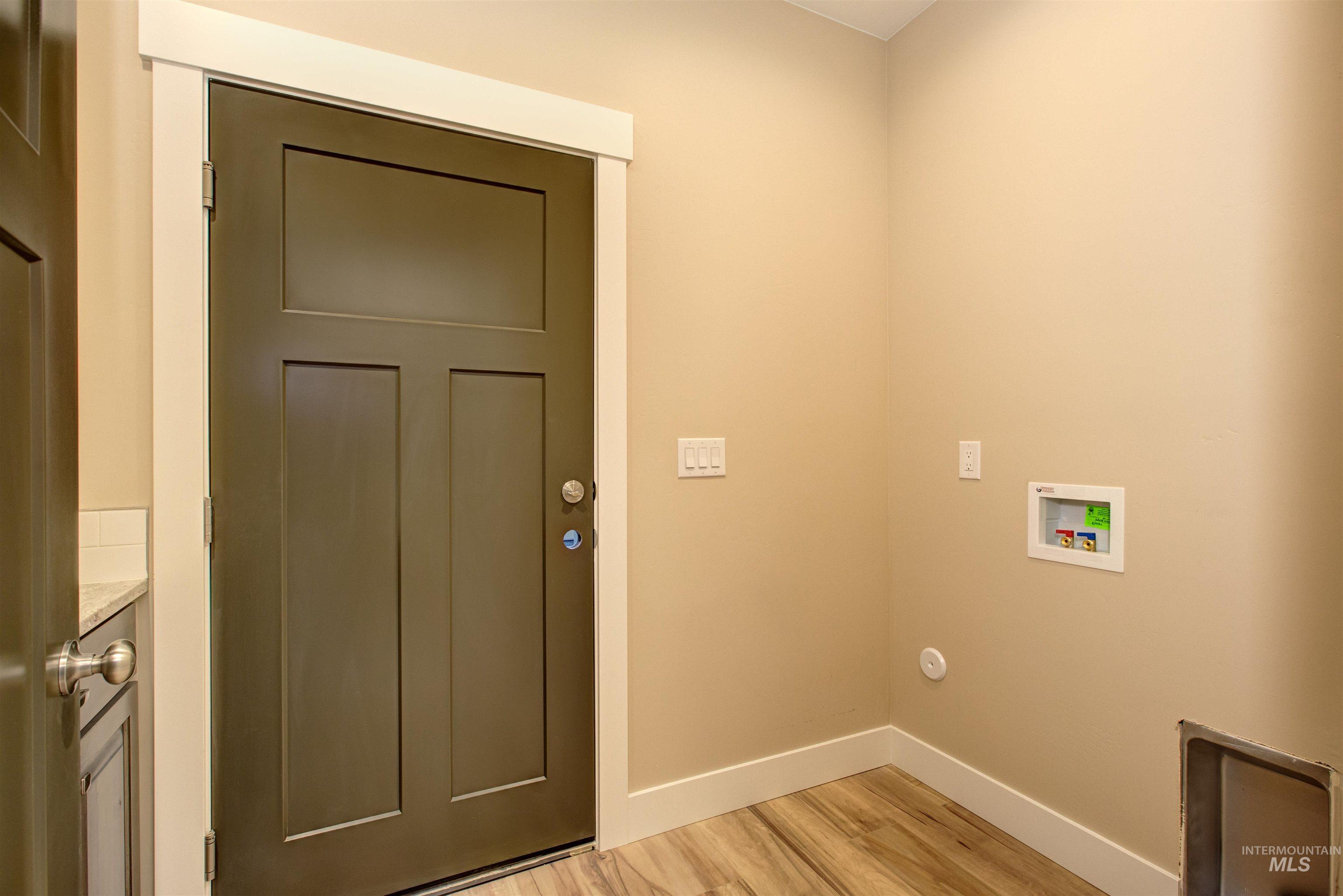 609 Cheri Court Property Photo 23