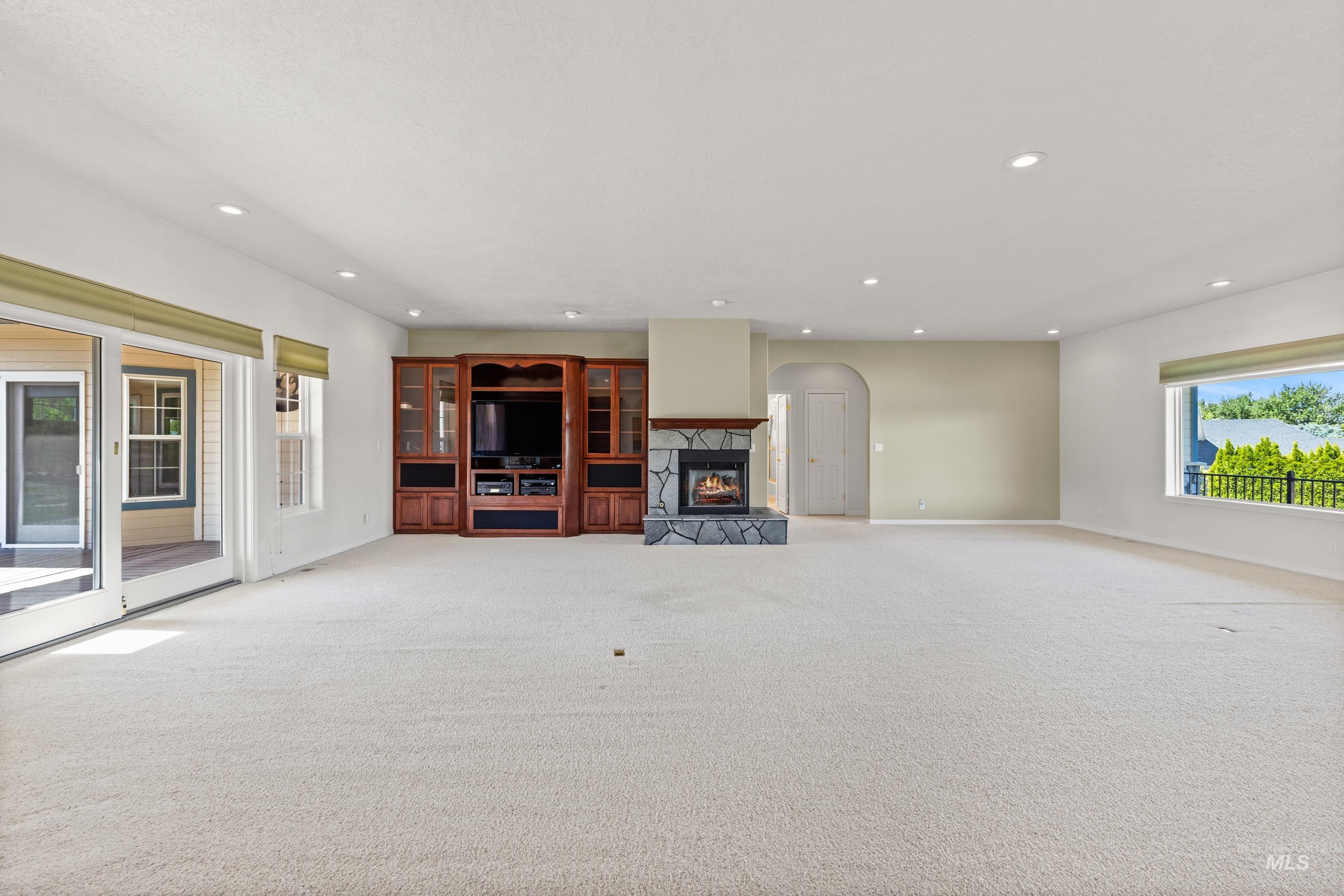 3060 Windfall Cir Property Photo 11