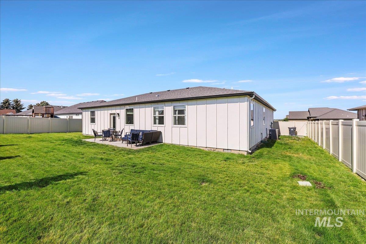 837 Trout Creek Way Property Photo 32