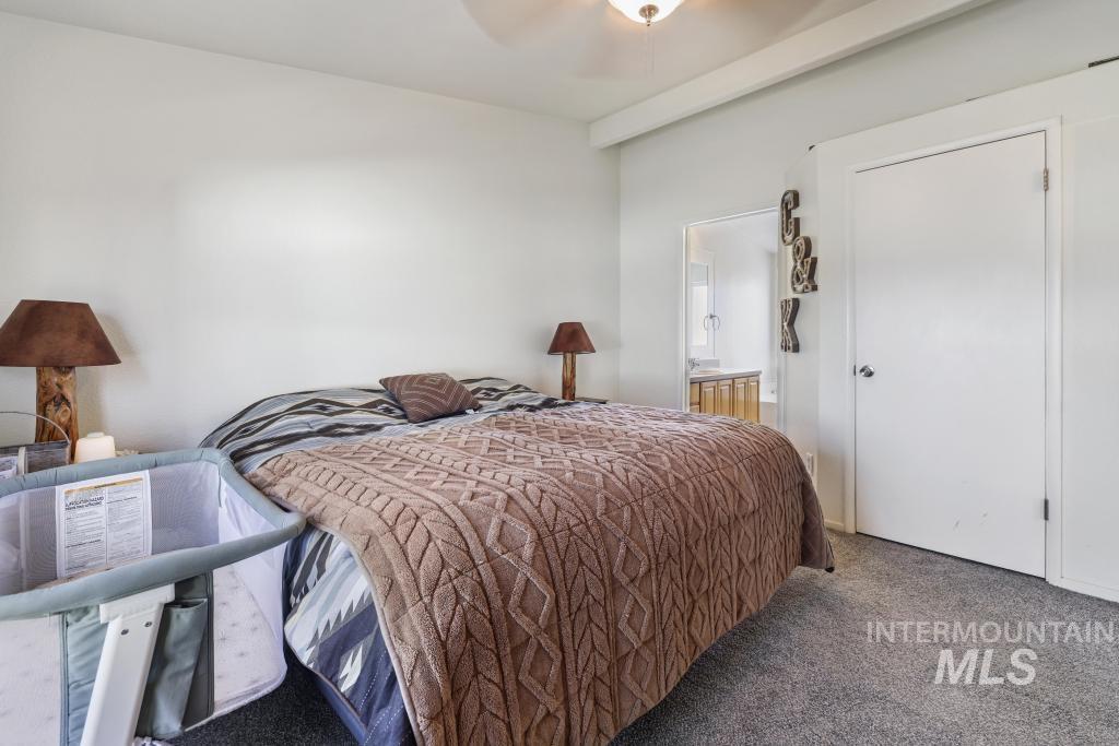 937 Katherine Street Property Photo 19