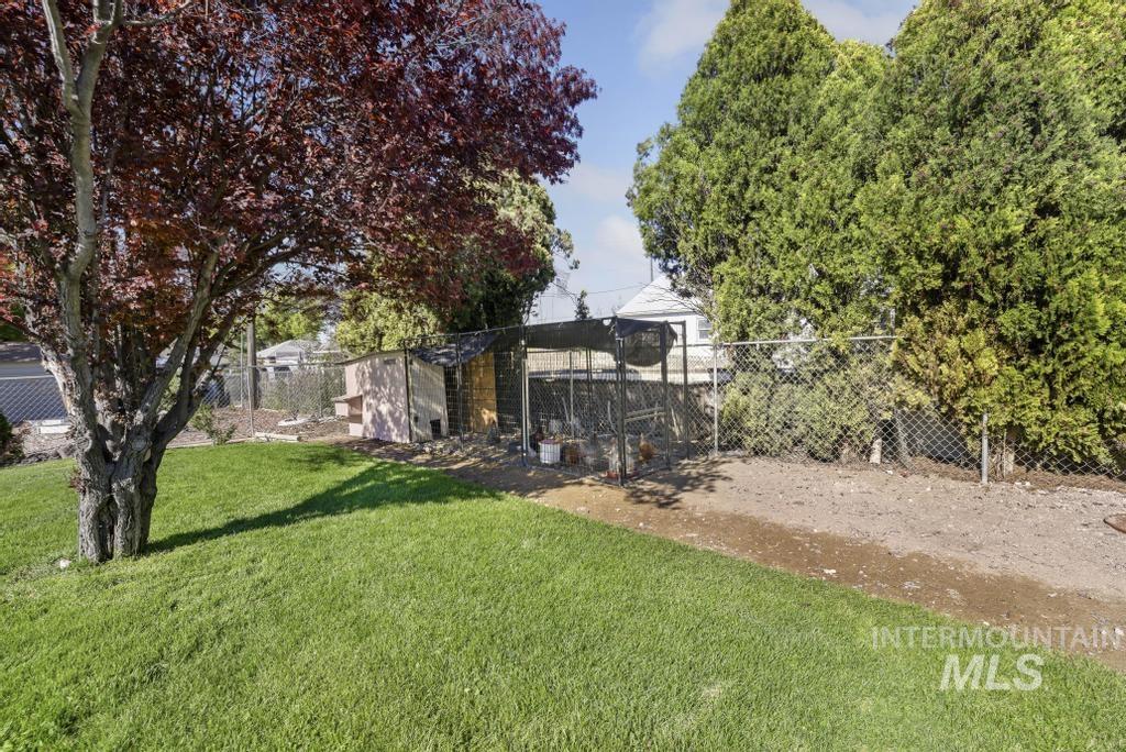 937 Katherine Street Property Photo 33
