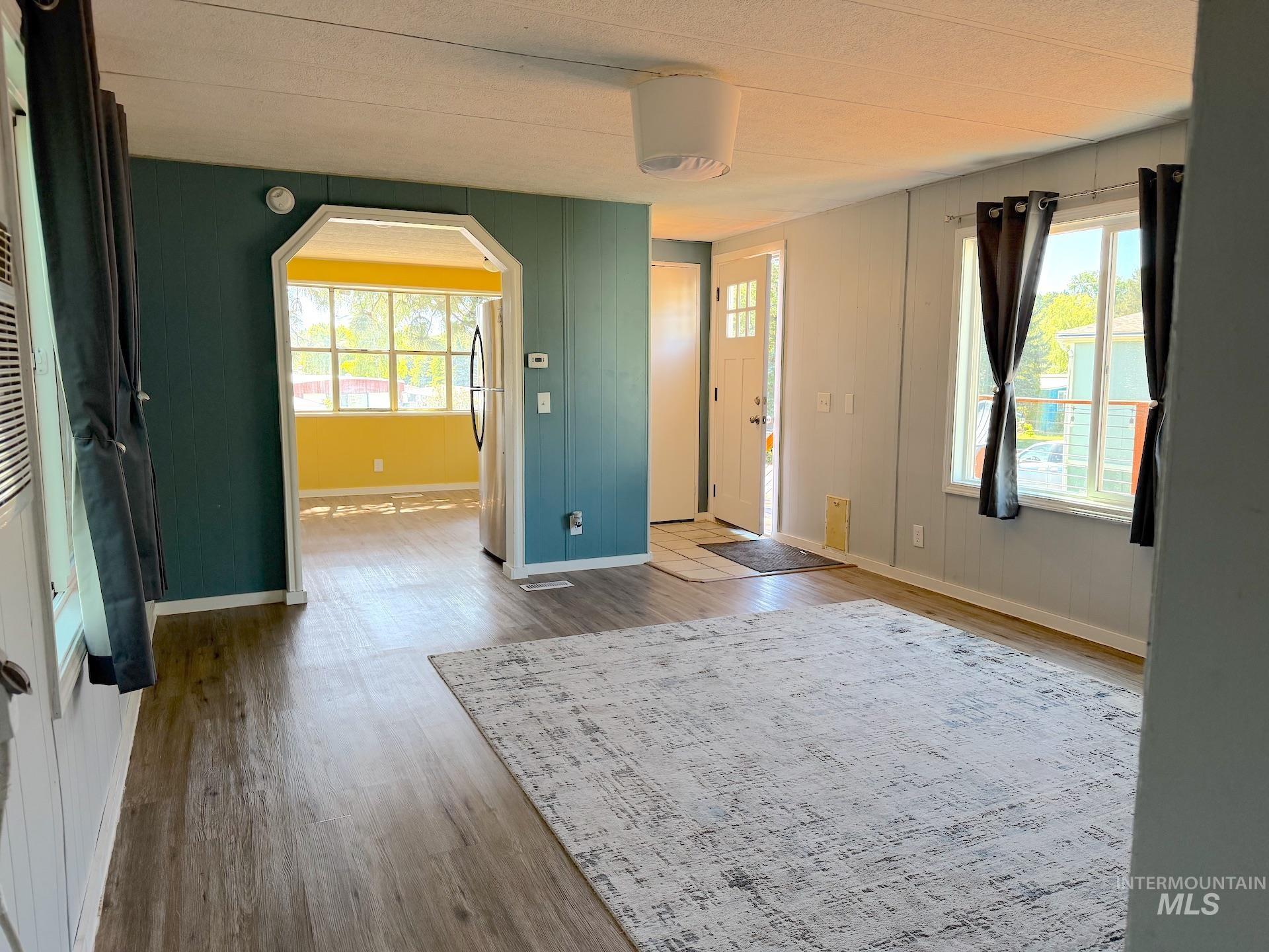 411 N Almon St. Property Photo 4