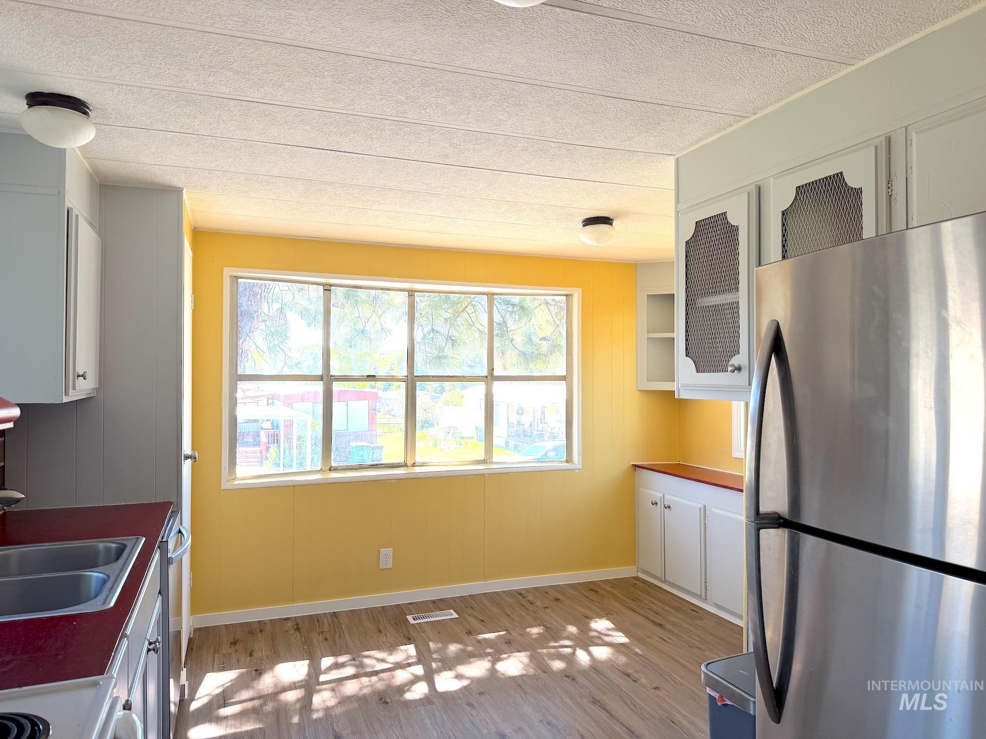 411 N Almon St. Property Photo 6