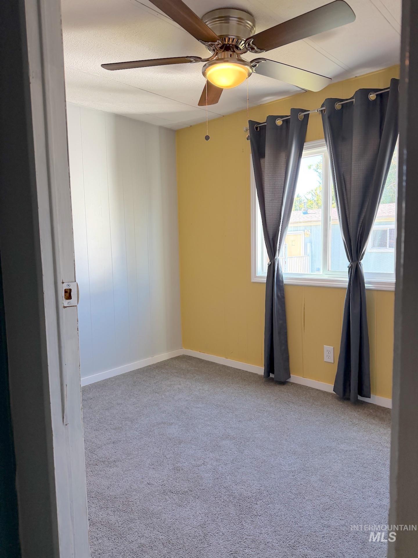 411 N Almon St. Property Photo 9