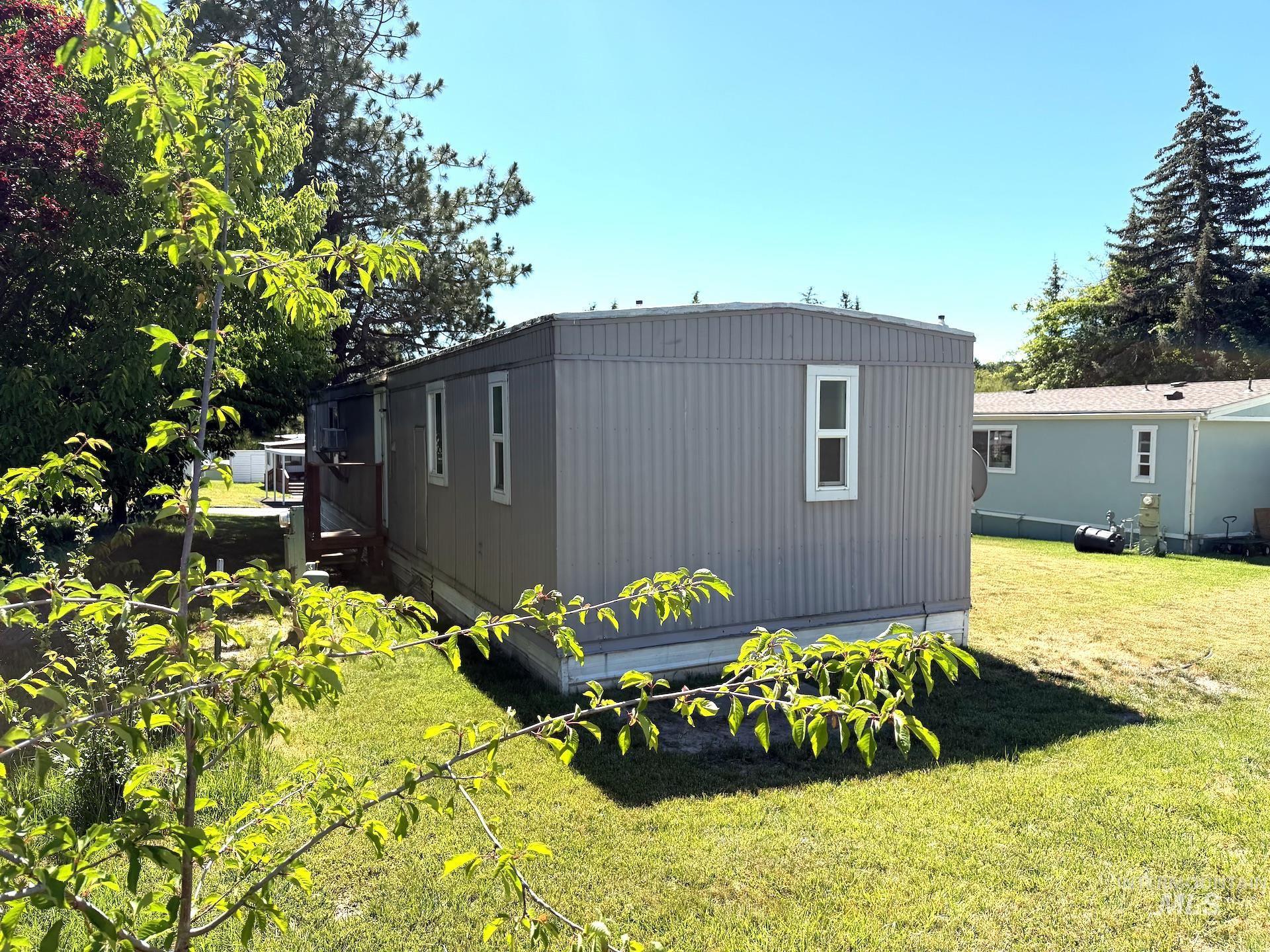 411 N Almon St. Property Photo 17