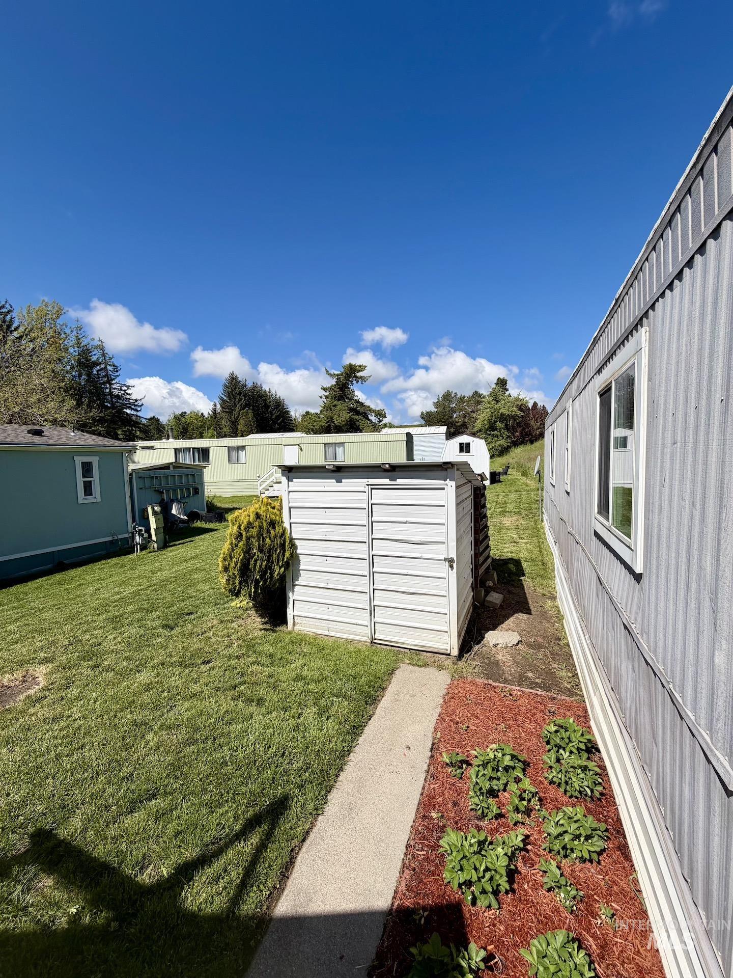 411 N Almon St. Property Photo 20