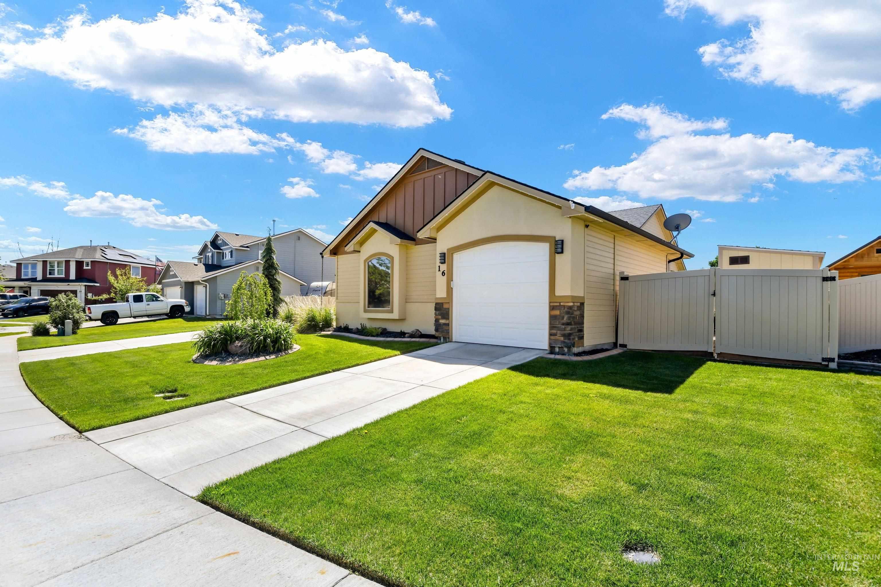 16 N Luke Loop Property Photo 3