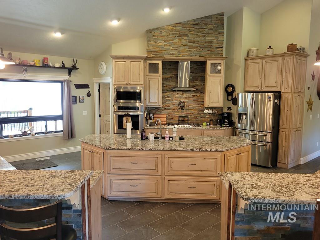 191 Clear Creek Road Property Photo 12