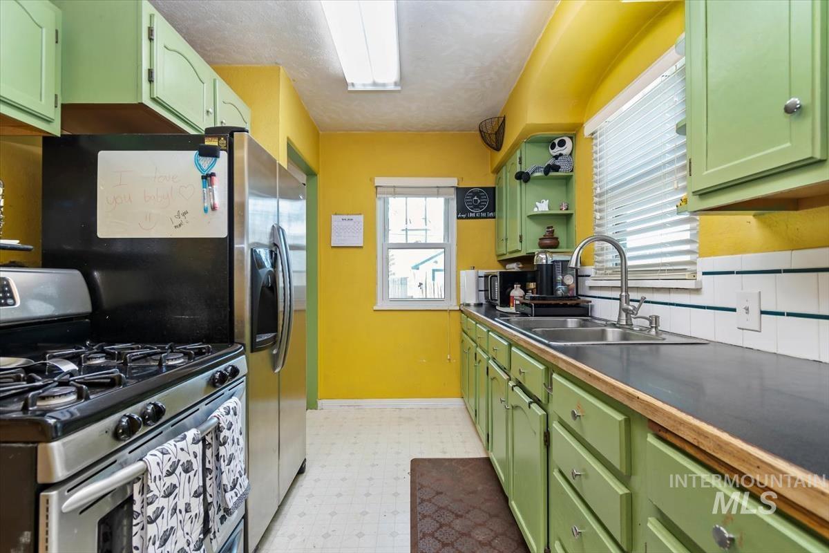 1402 Idaho Ave Property Photo 3