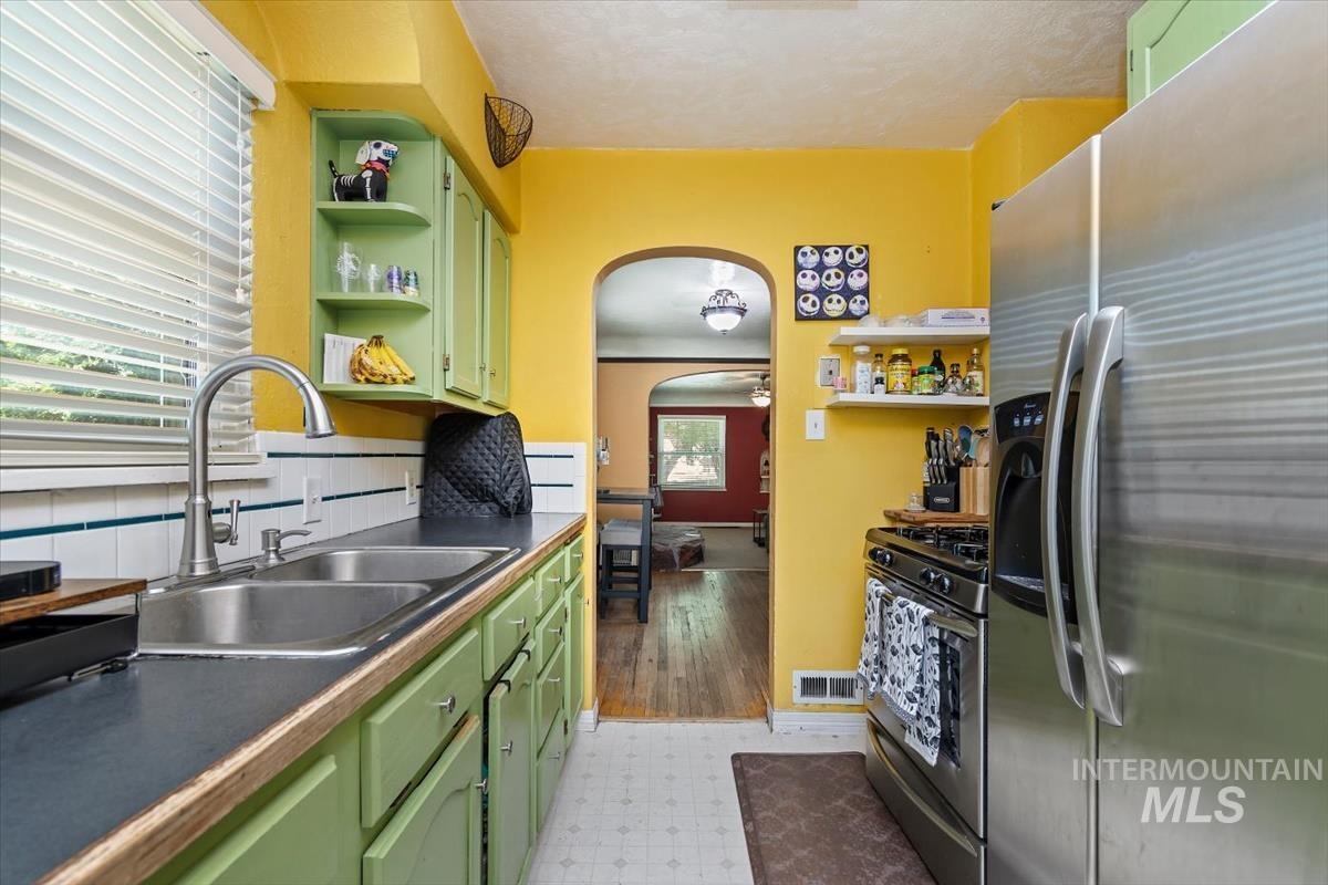 1402 Idaho Ave Property Photo 8
