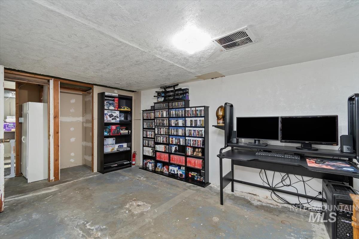 1402 Idaho Ave Property Photo 21