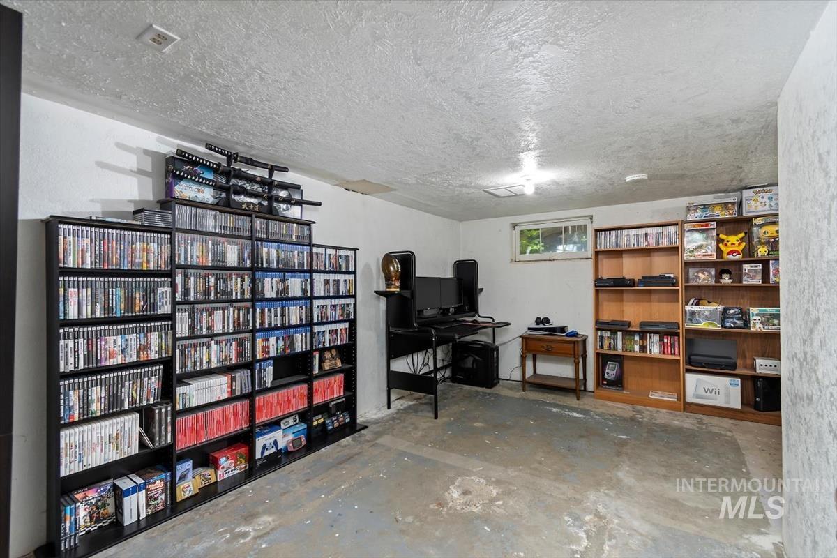 1402 Idaho Ave Property Photo 22