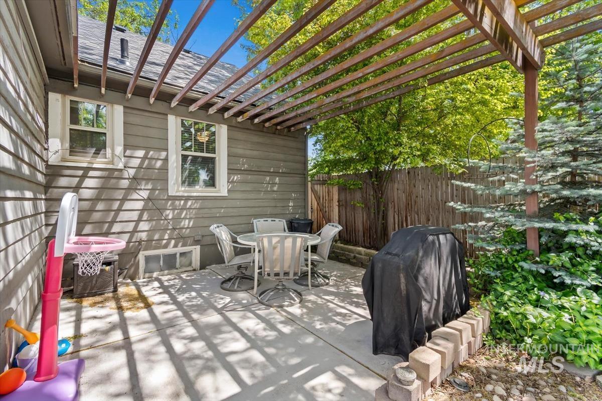 1402 Idaho Ave Property Photo 27