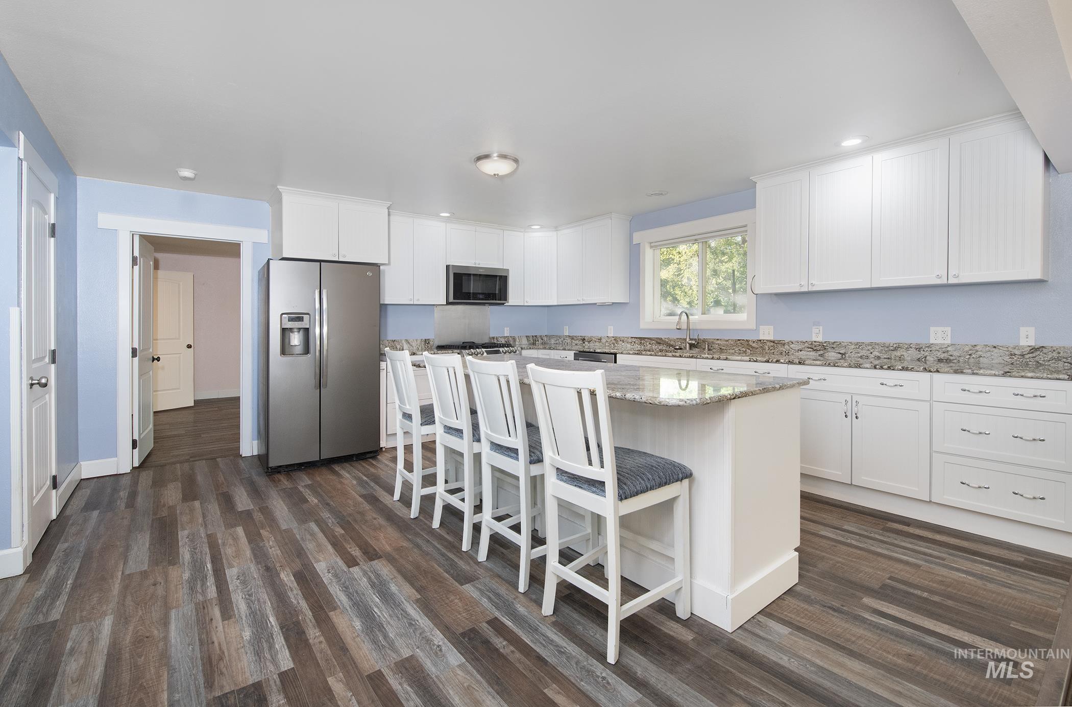 252 Se Boulevard Property Photo 3