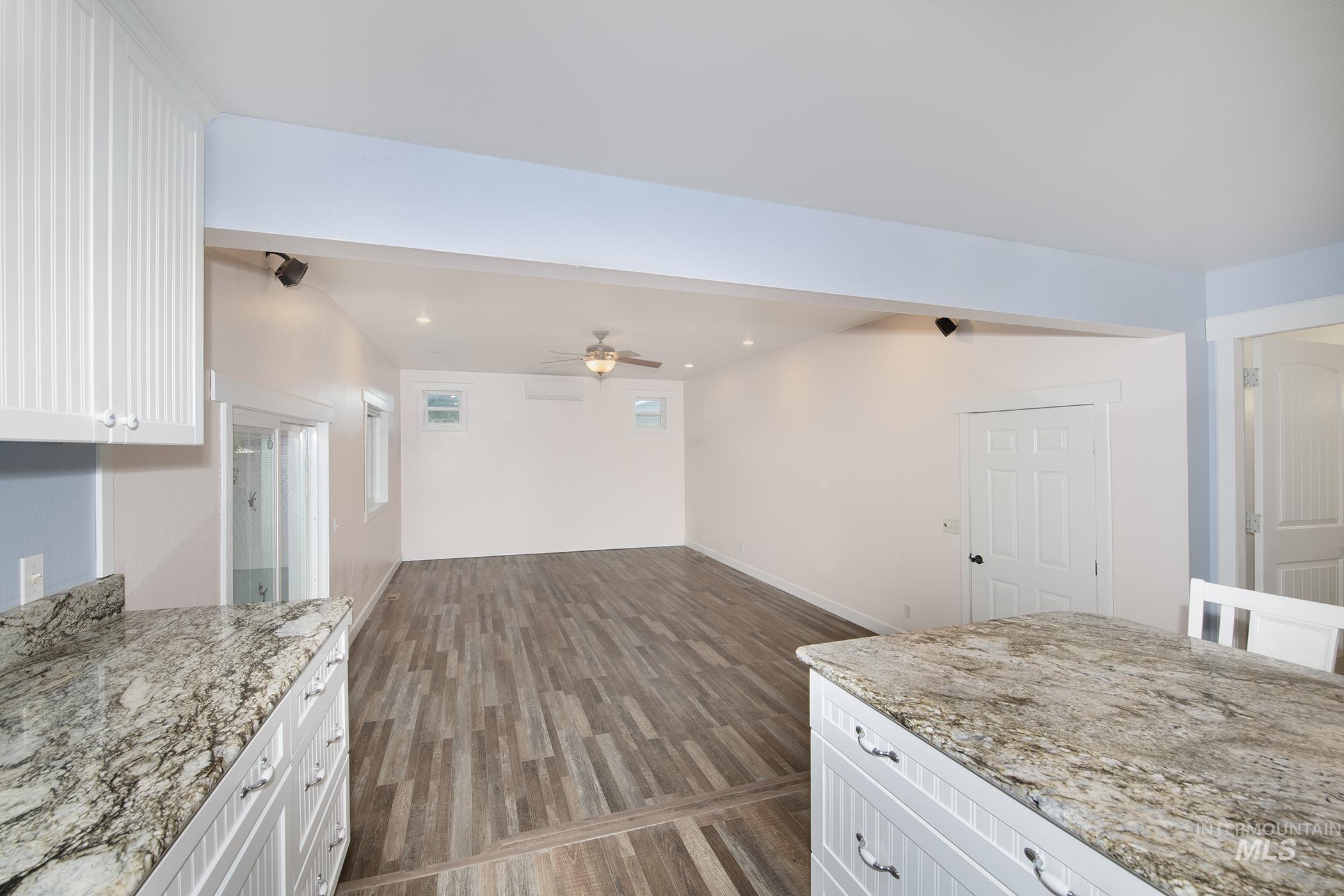 252 Se Boulevard Property Photo 9