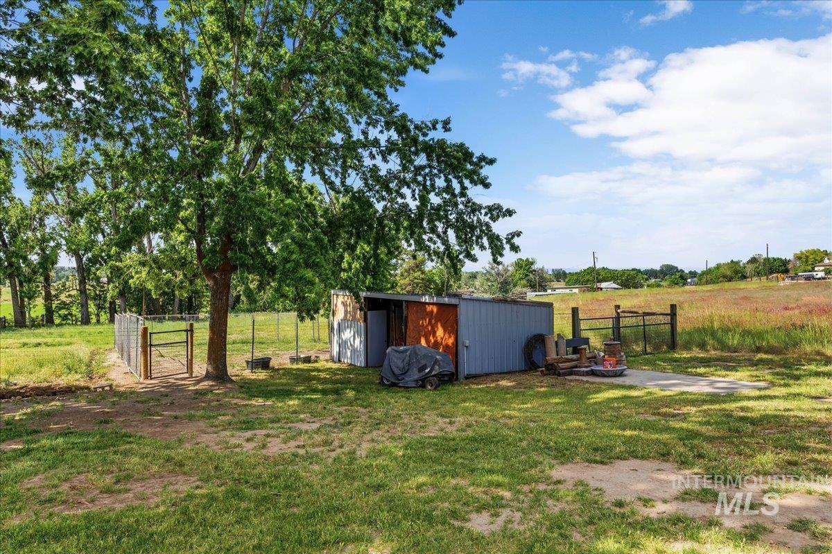 6323 Foothill Rd Property Photo 31