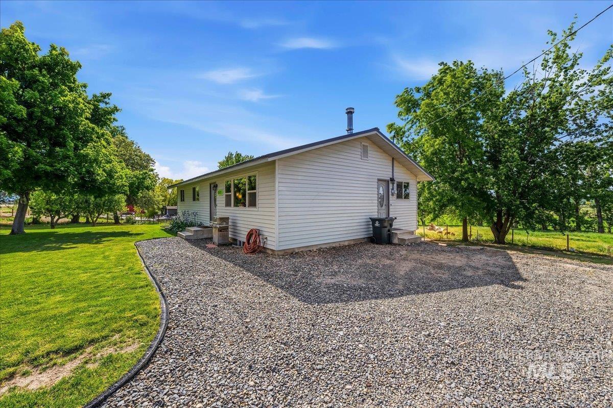 6323 Foothill Rd Property Photo 36