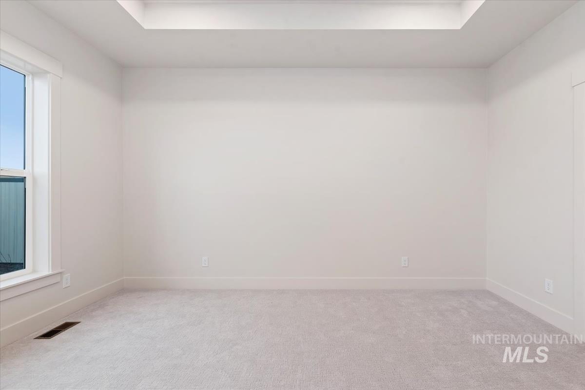 6555 S Charlie Pl. Property Photo 18