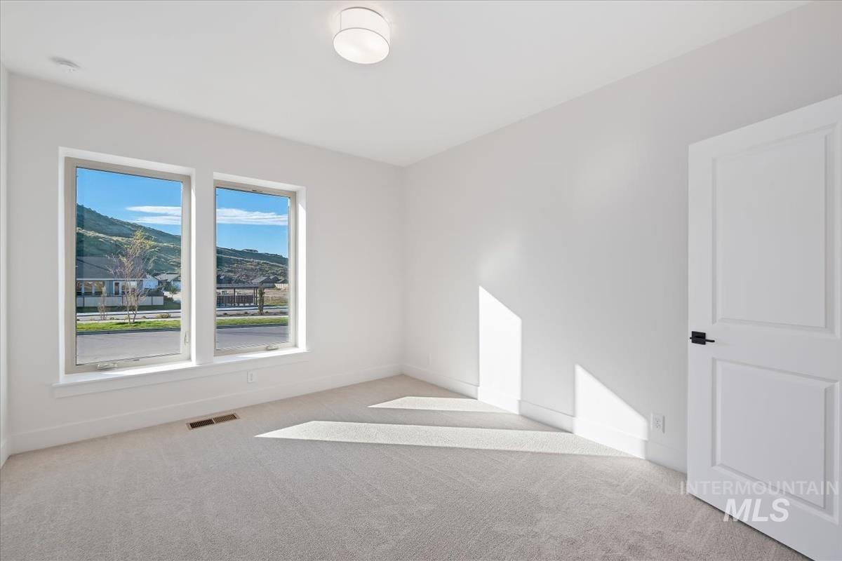 6557 S Charlie Pl. Property Photo 29