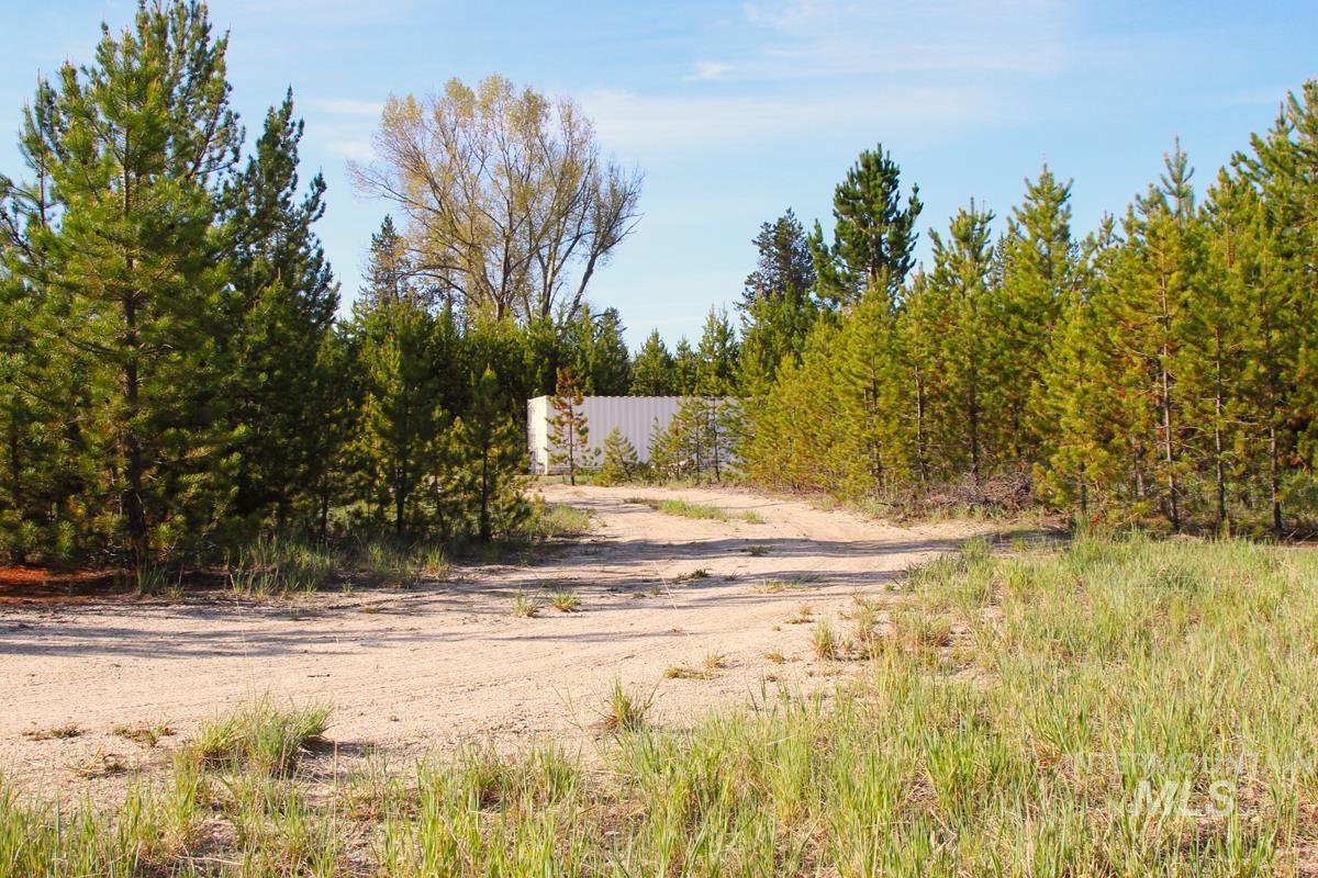 7 Placer Place Property Photo 5