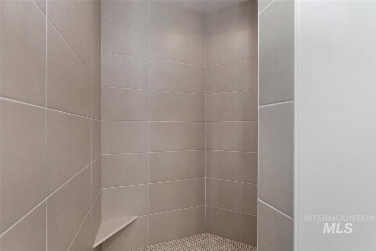 2211 N Ryde Ave. Property Photo 22