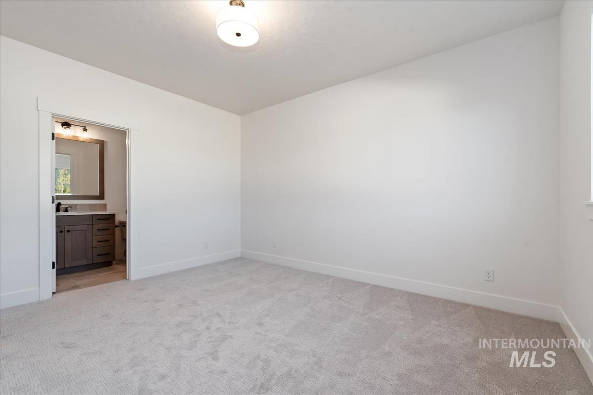 2211 N Ryde Ave. Property Photo 31