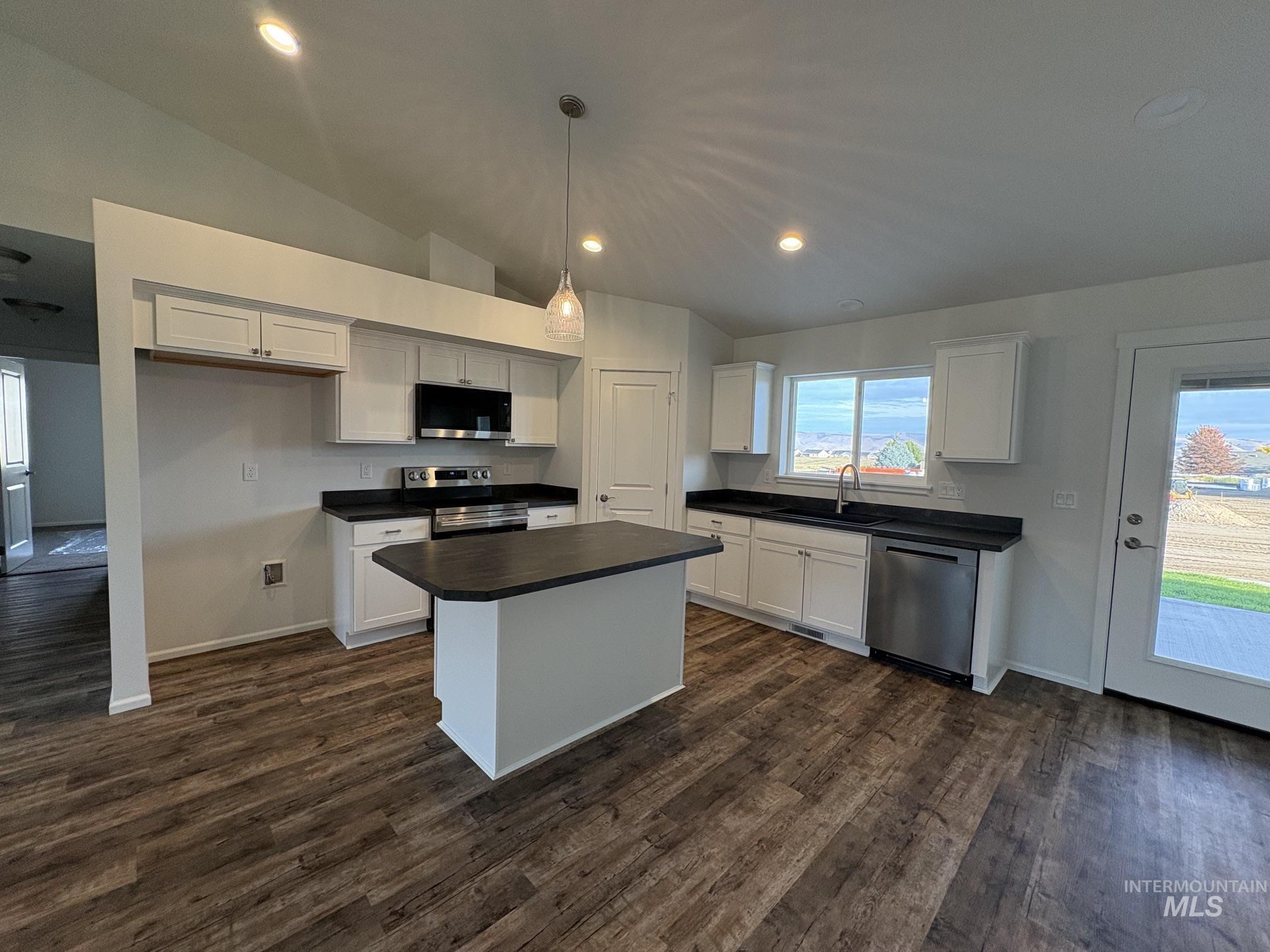 1803 Clark Fork Lane Property Photo 4