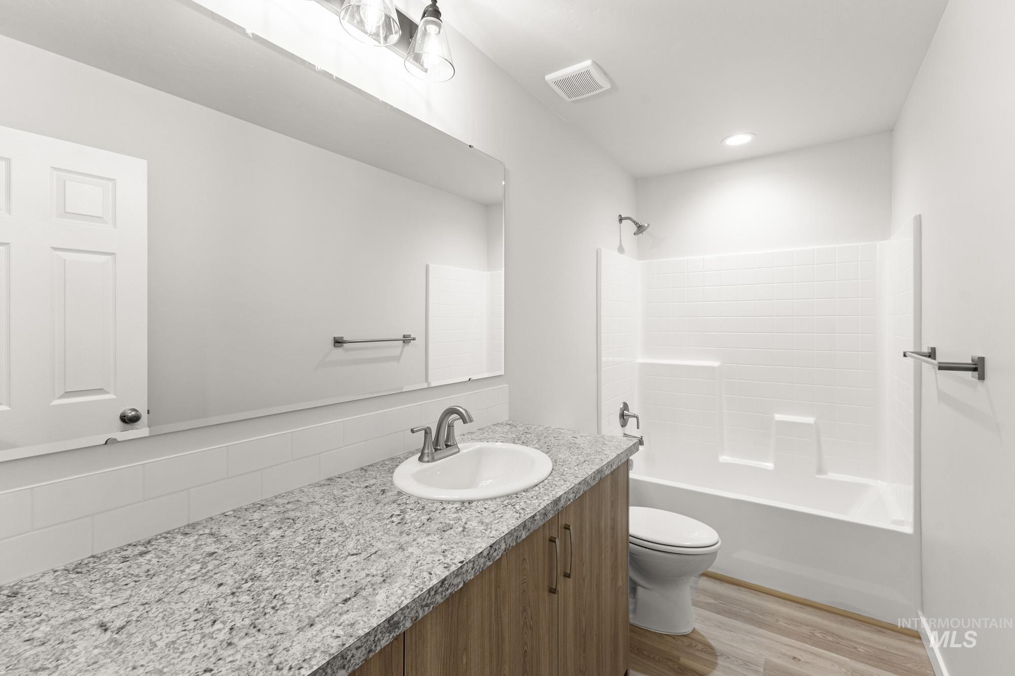 422 Oliver St Property Photo 15