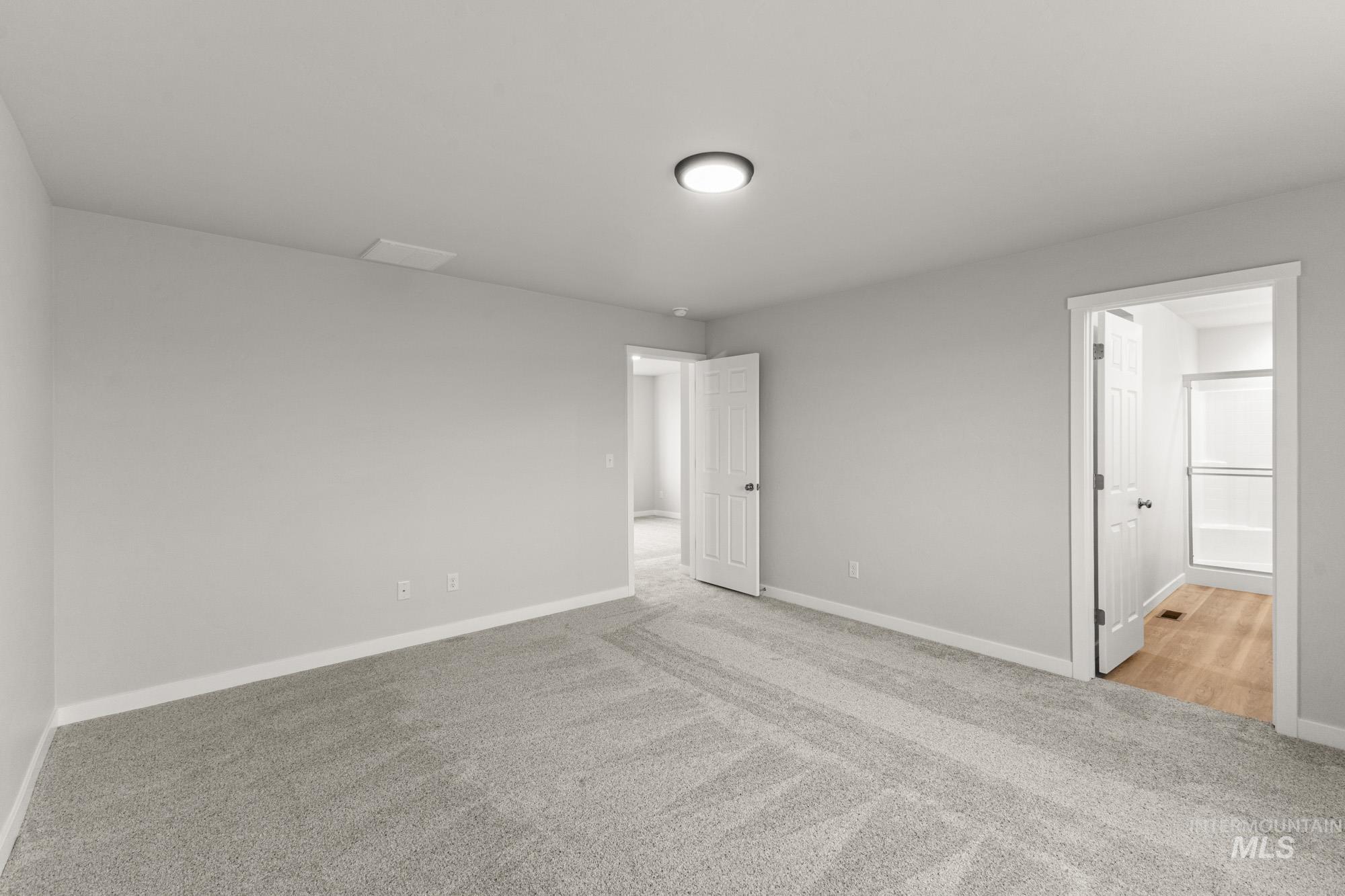 422 Oliver St Property Photo 18