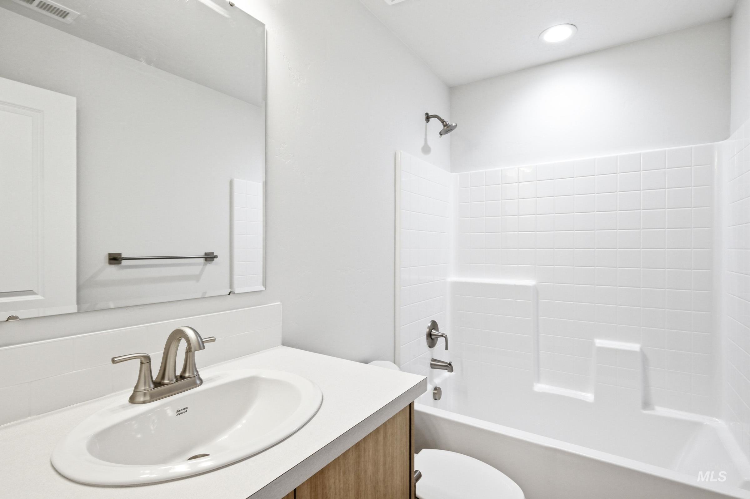 4210 Austin St Property Photo 14