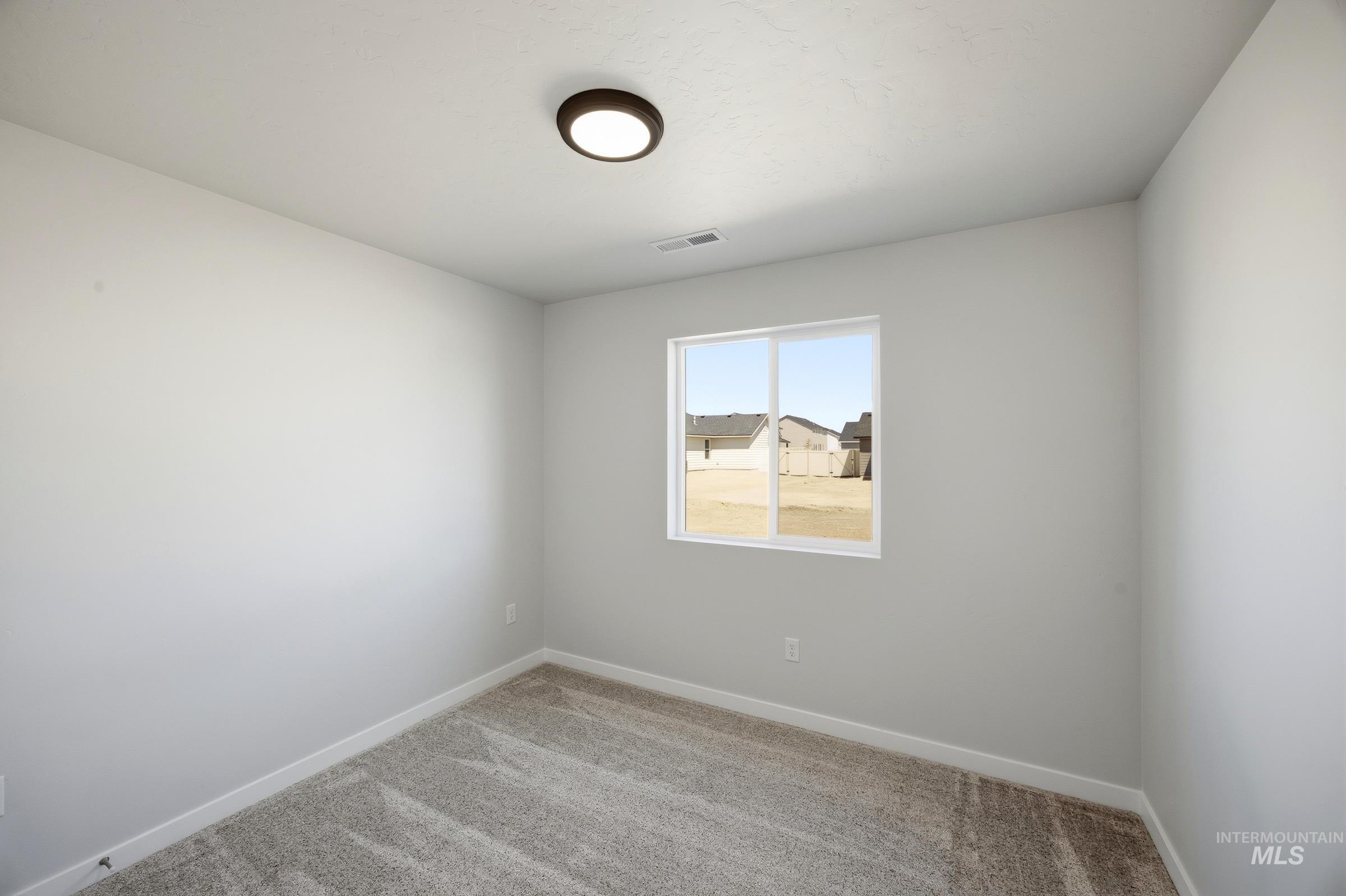 504 Waverly Ave Property Photo 12