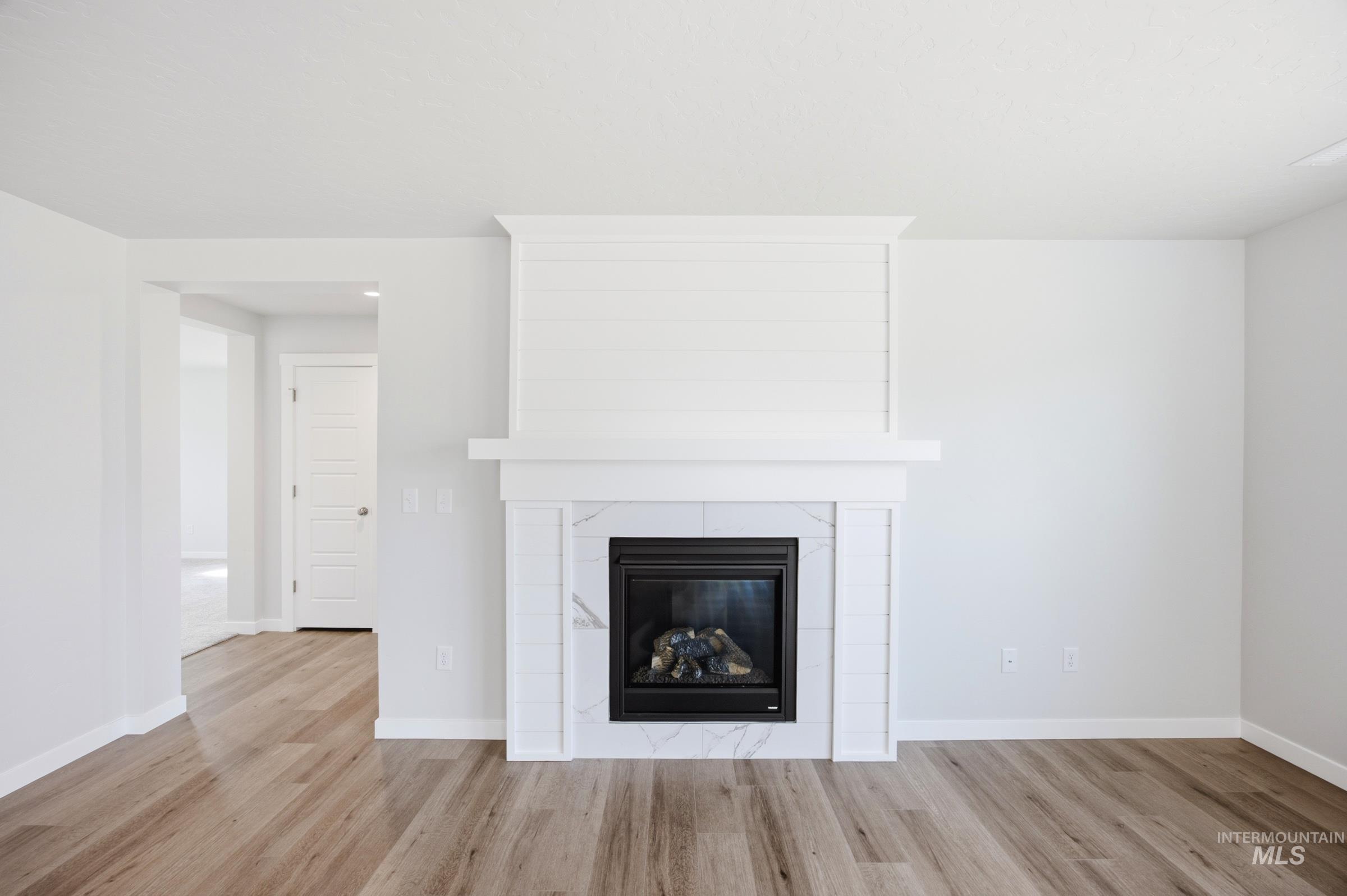 2473 W Kincaid St Property Photo 11