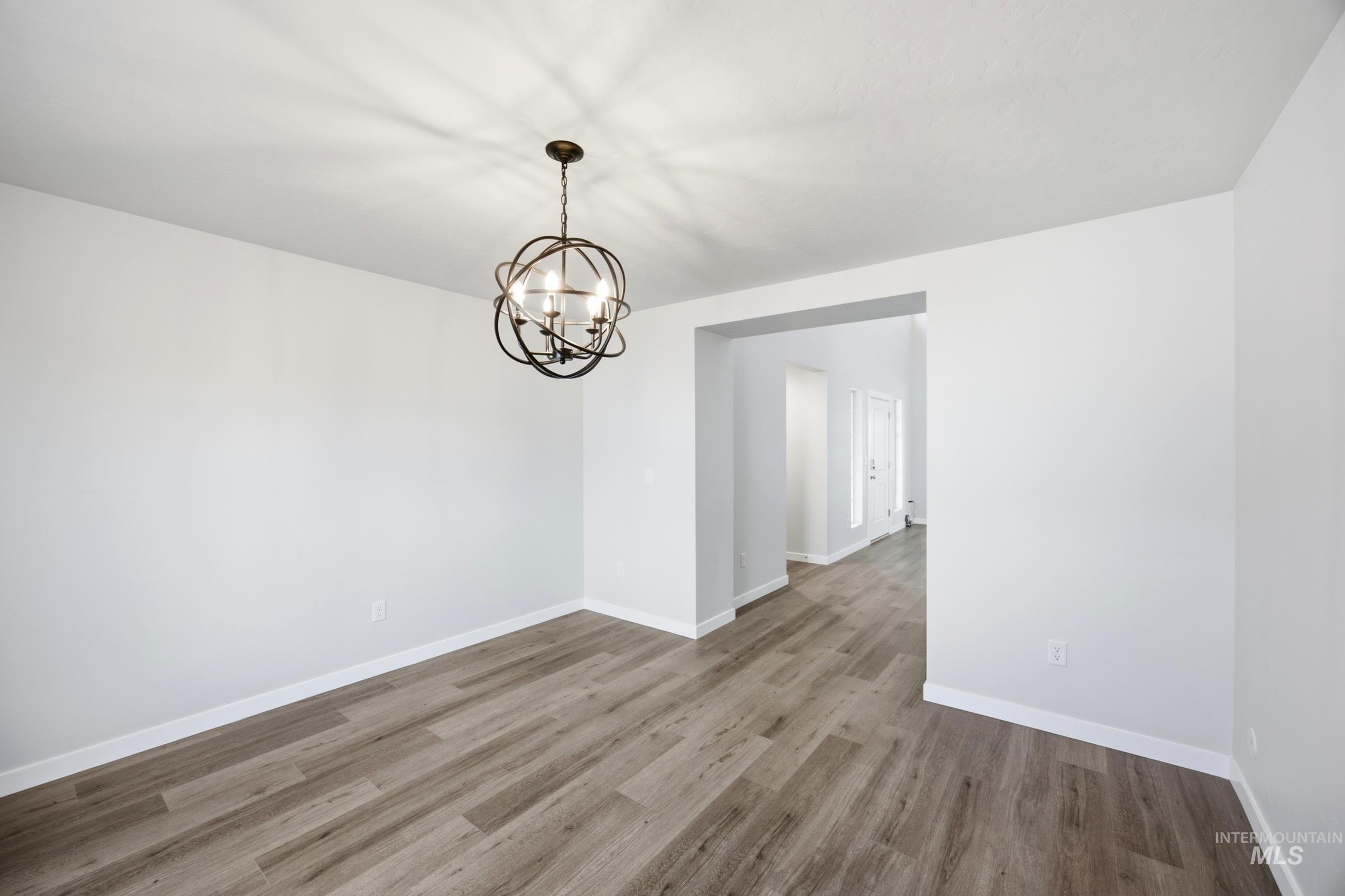 2473 W Kincaid St Property Photo 13