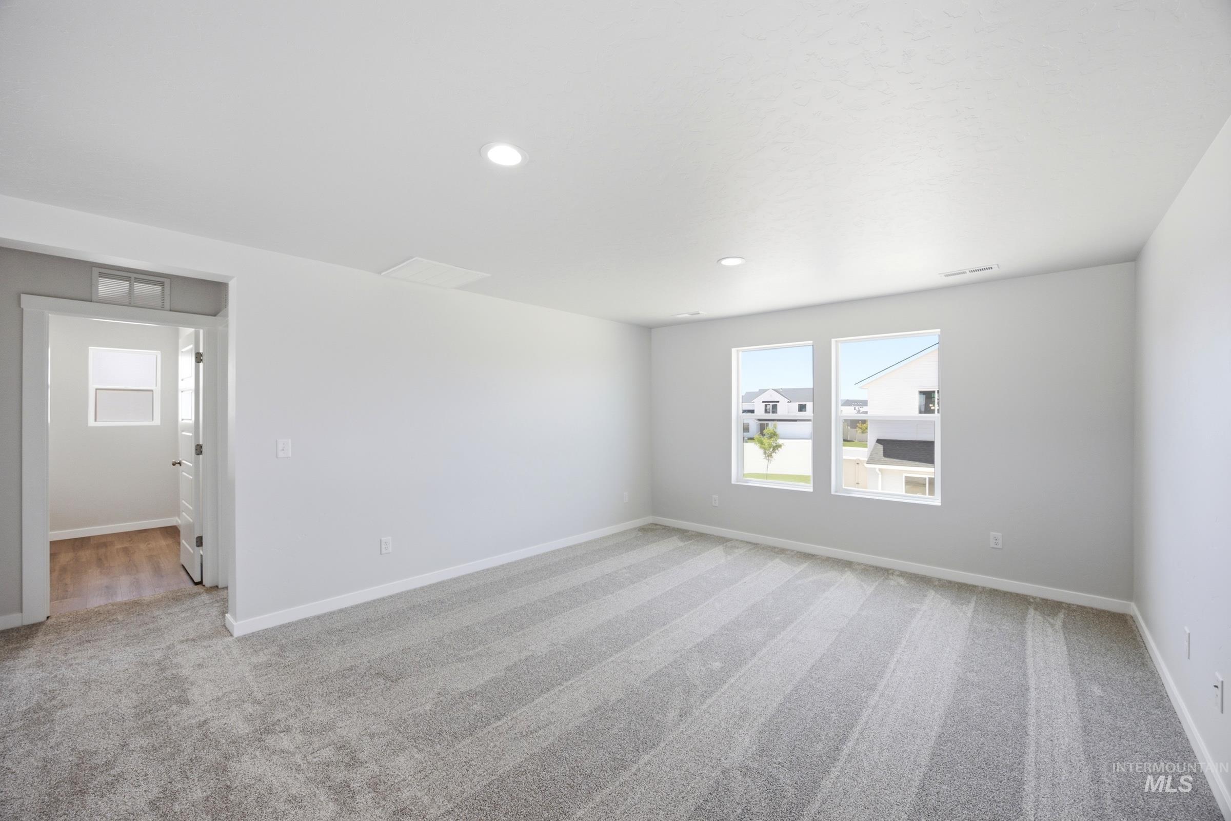 2473 W Kincaid St Property Photo 20