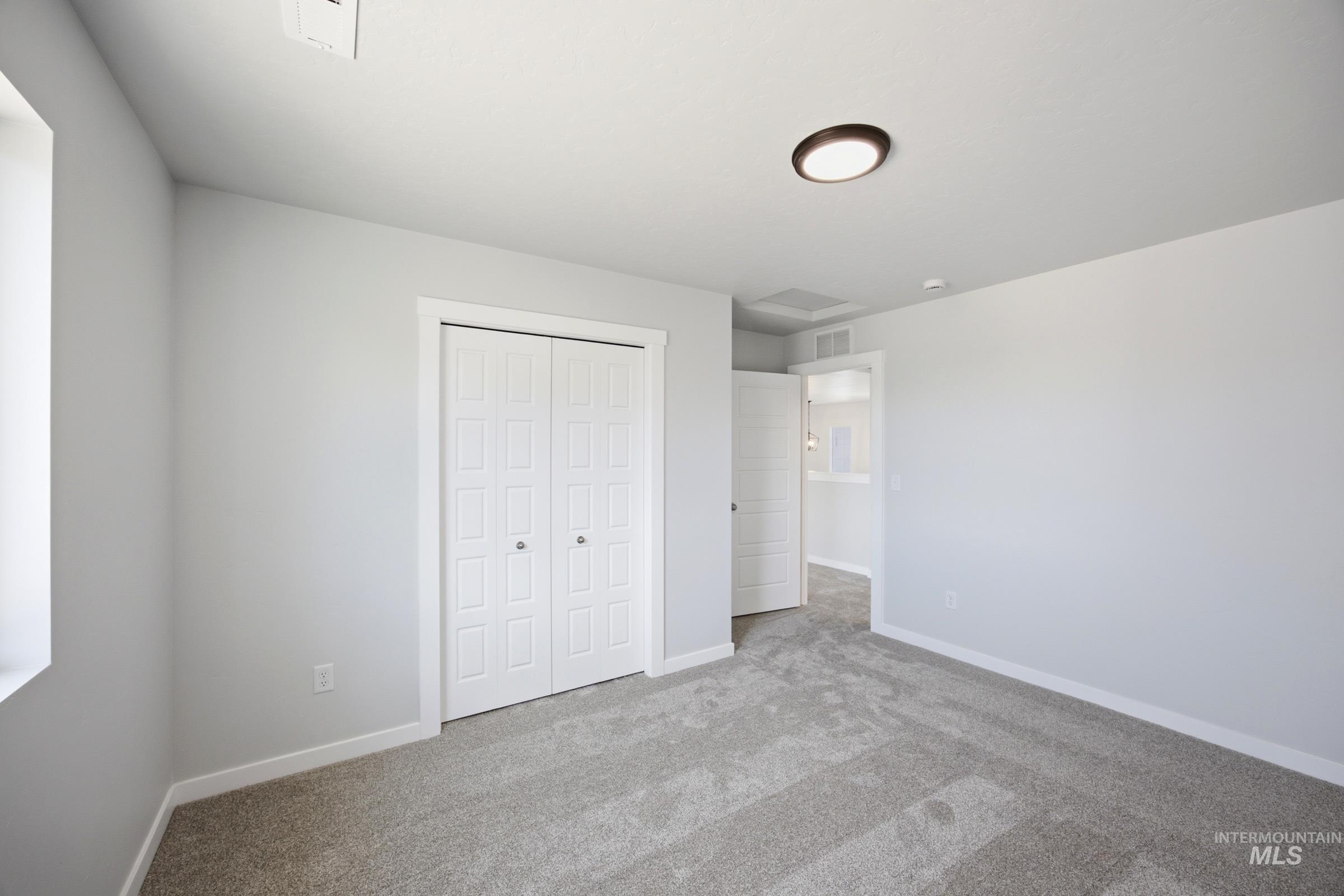 2473 W Kincaid St Property Photo 23