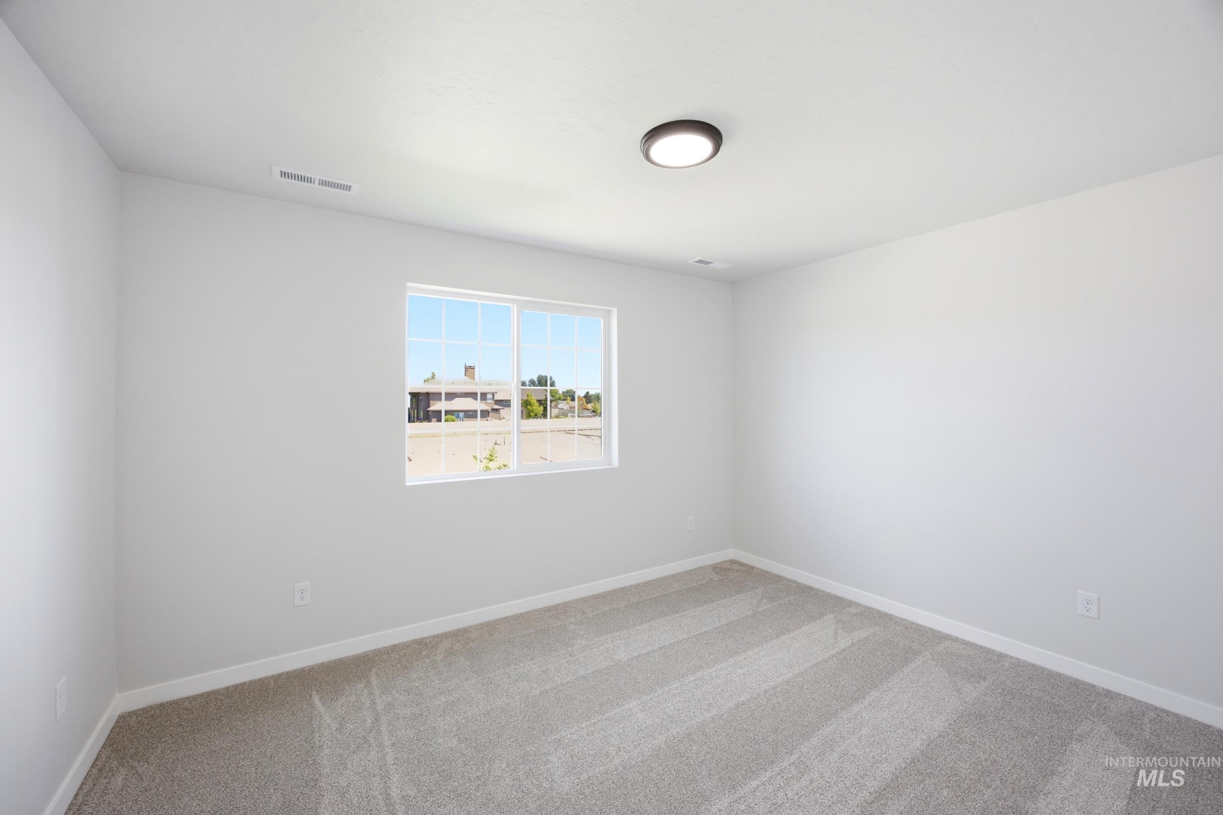 2473 W Kincaid St Property Photo 26