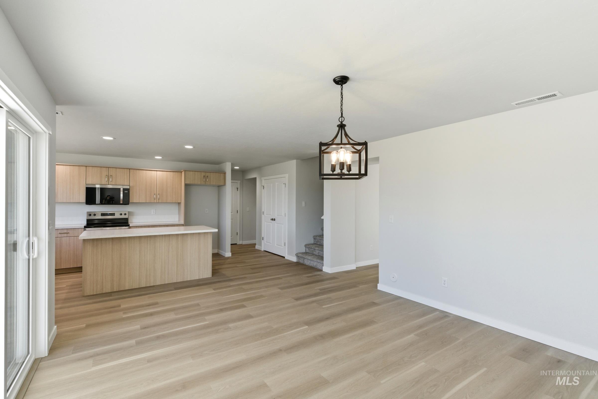 13677 Redway Ct Property Photo 8