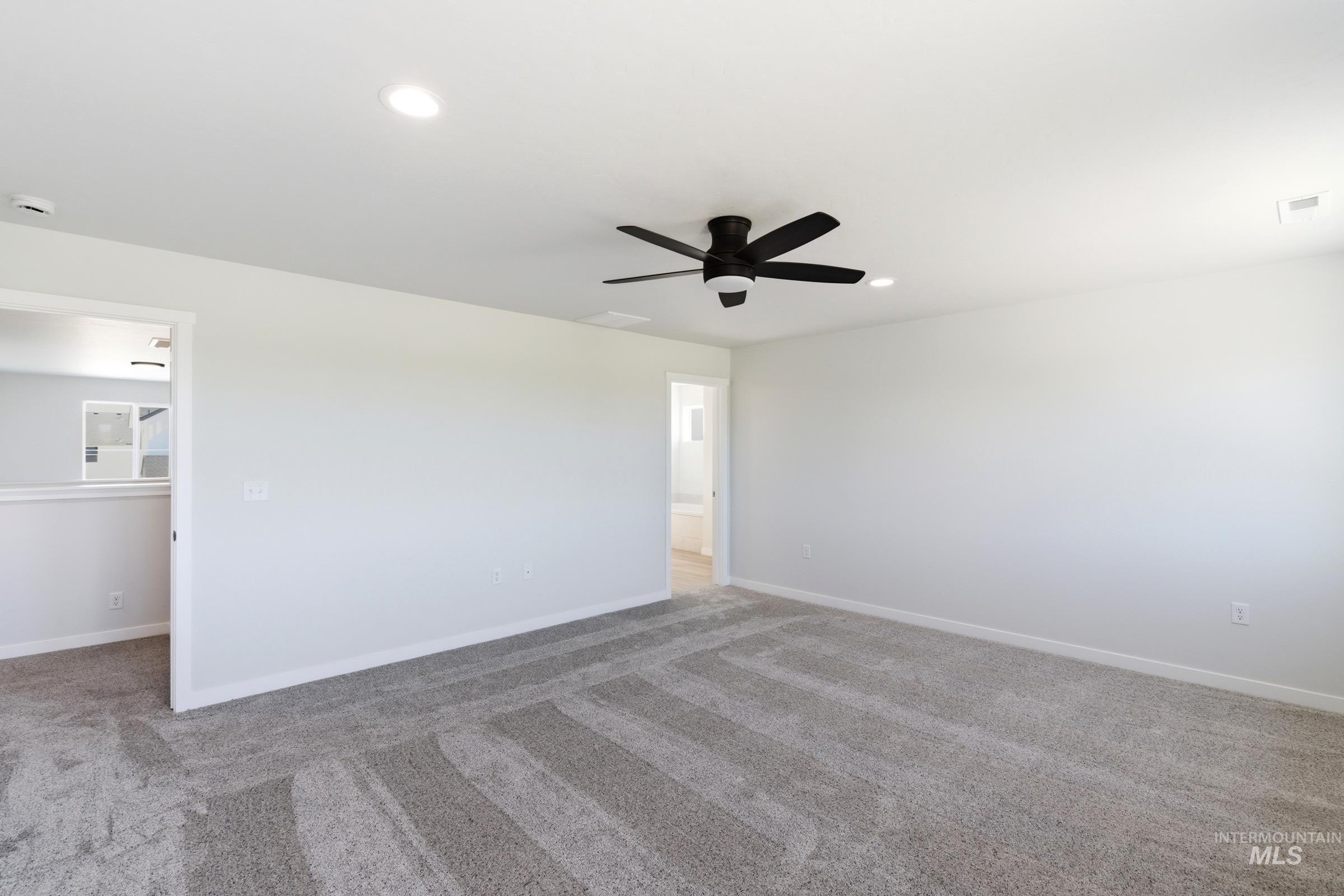 13677 Redway Ct Property Photo 19