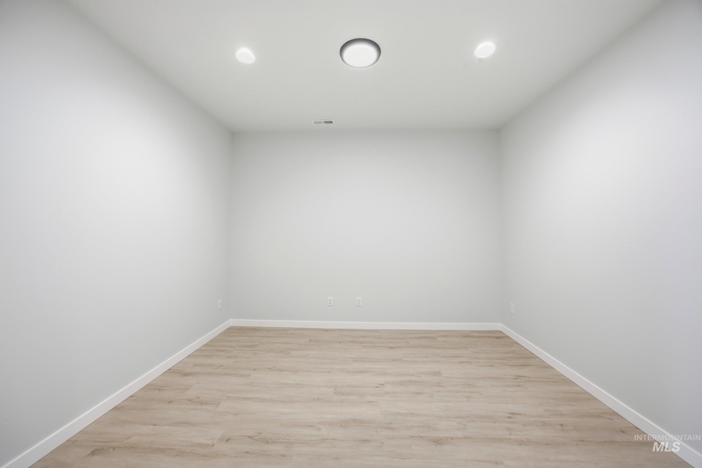 13633 Redway Ct Property Photo 20