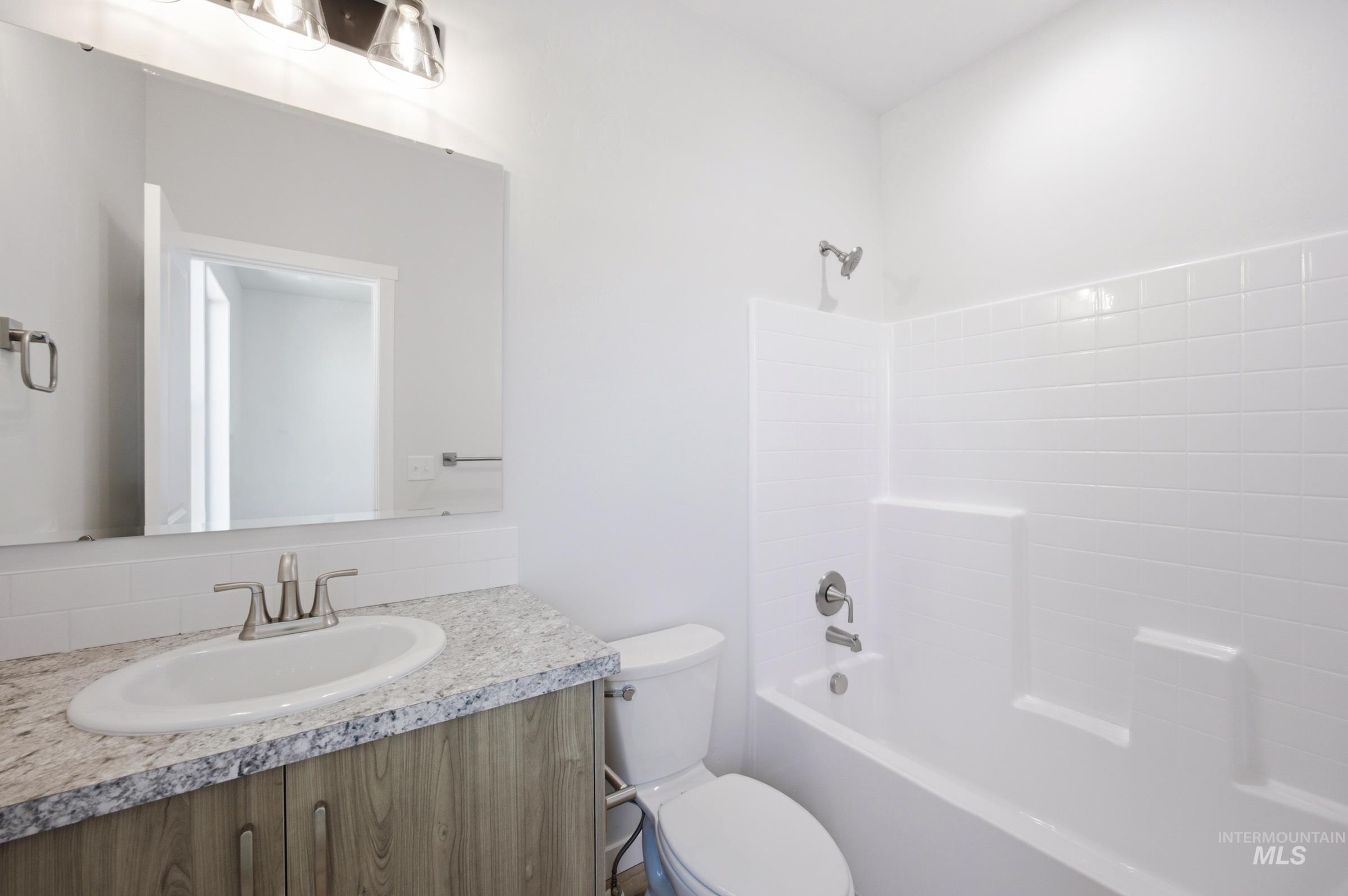 13633 Redway Ct Property Photo 24
